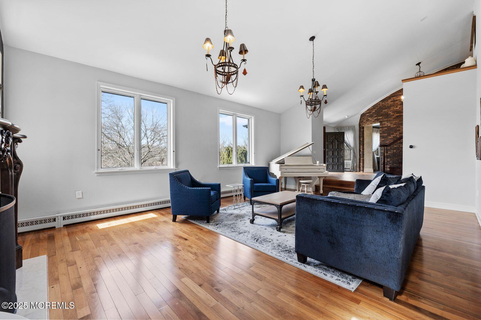 13 Eagle Nest Road