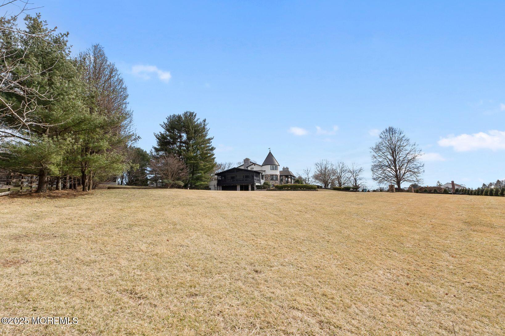 13 Eagle Nest Road