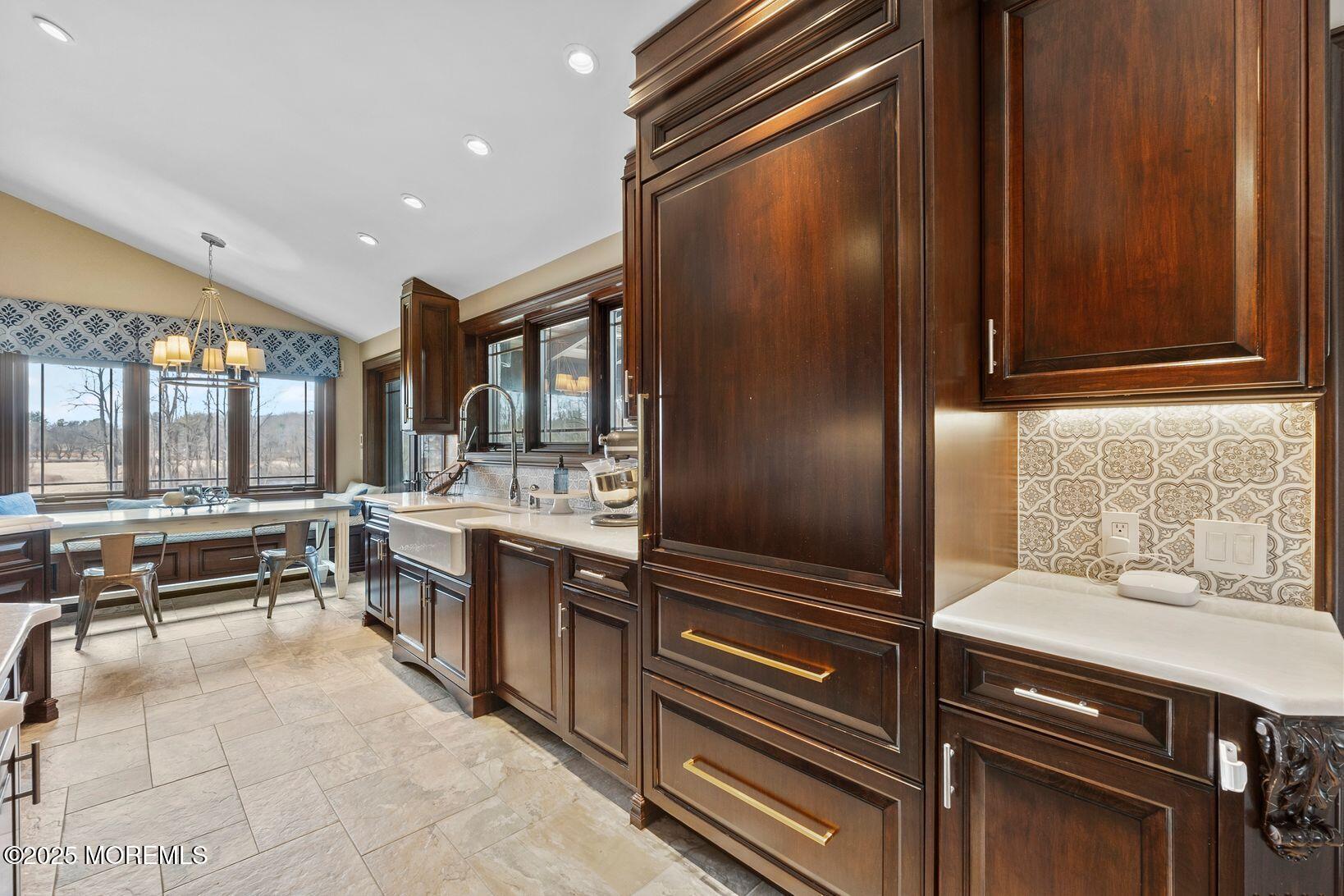 13 Eagle Nest Road