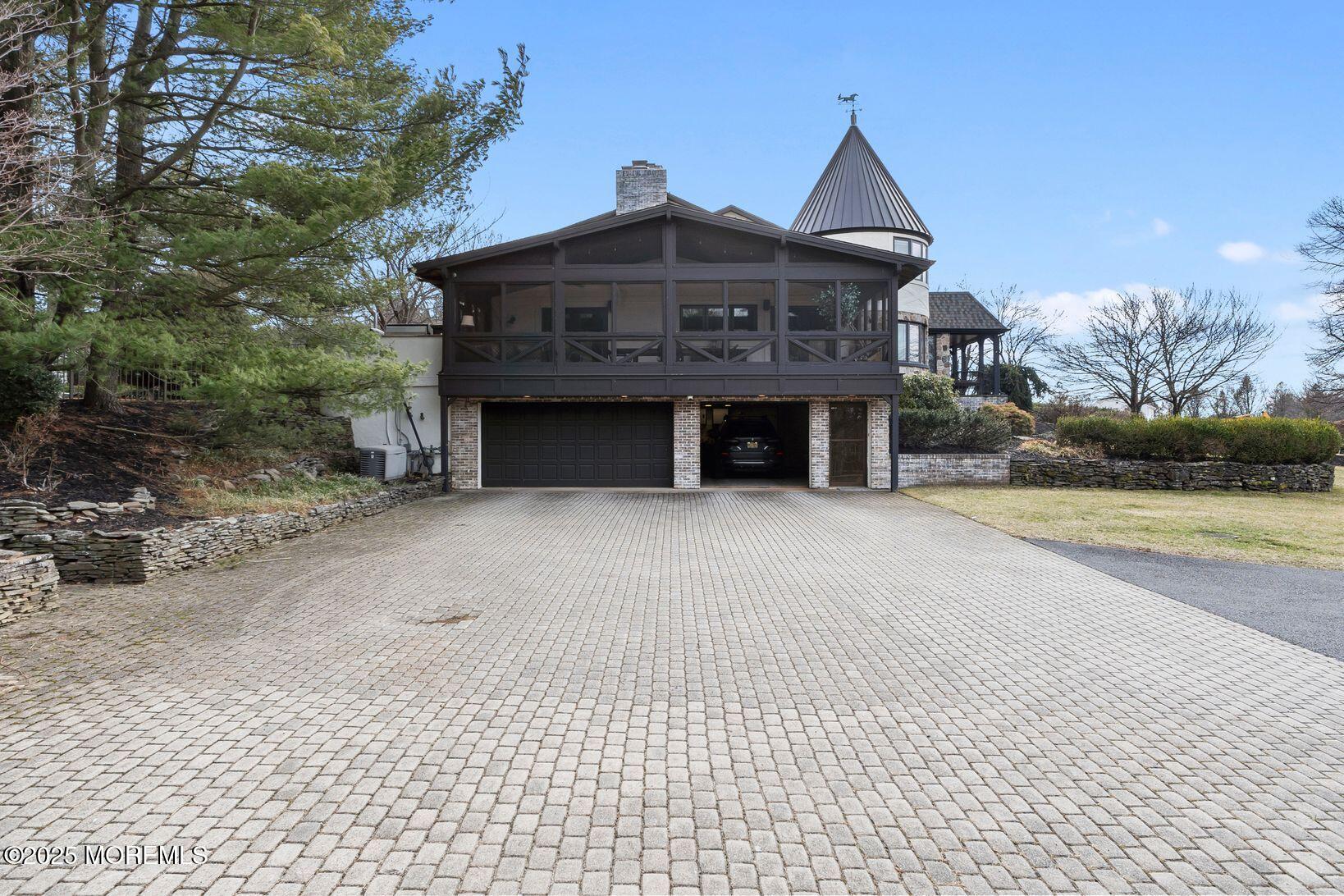 13 Eagle Nest Road
