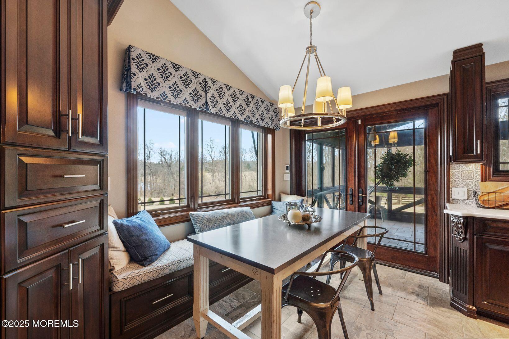 13 Eagle Nest Road
