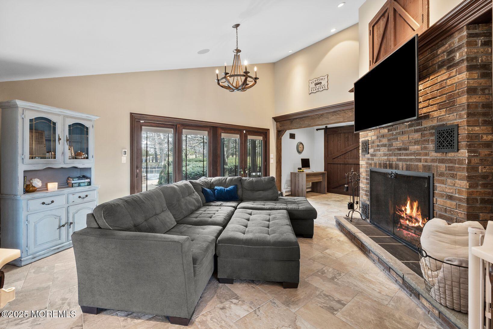 13 Eagle Nest Road