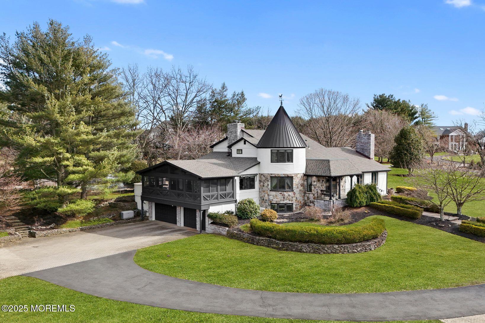 13 Eagle Nest Road