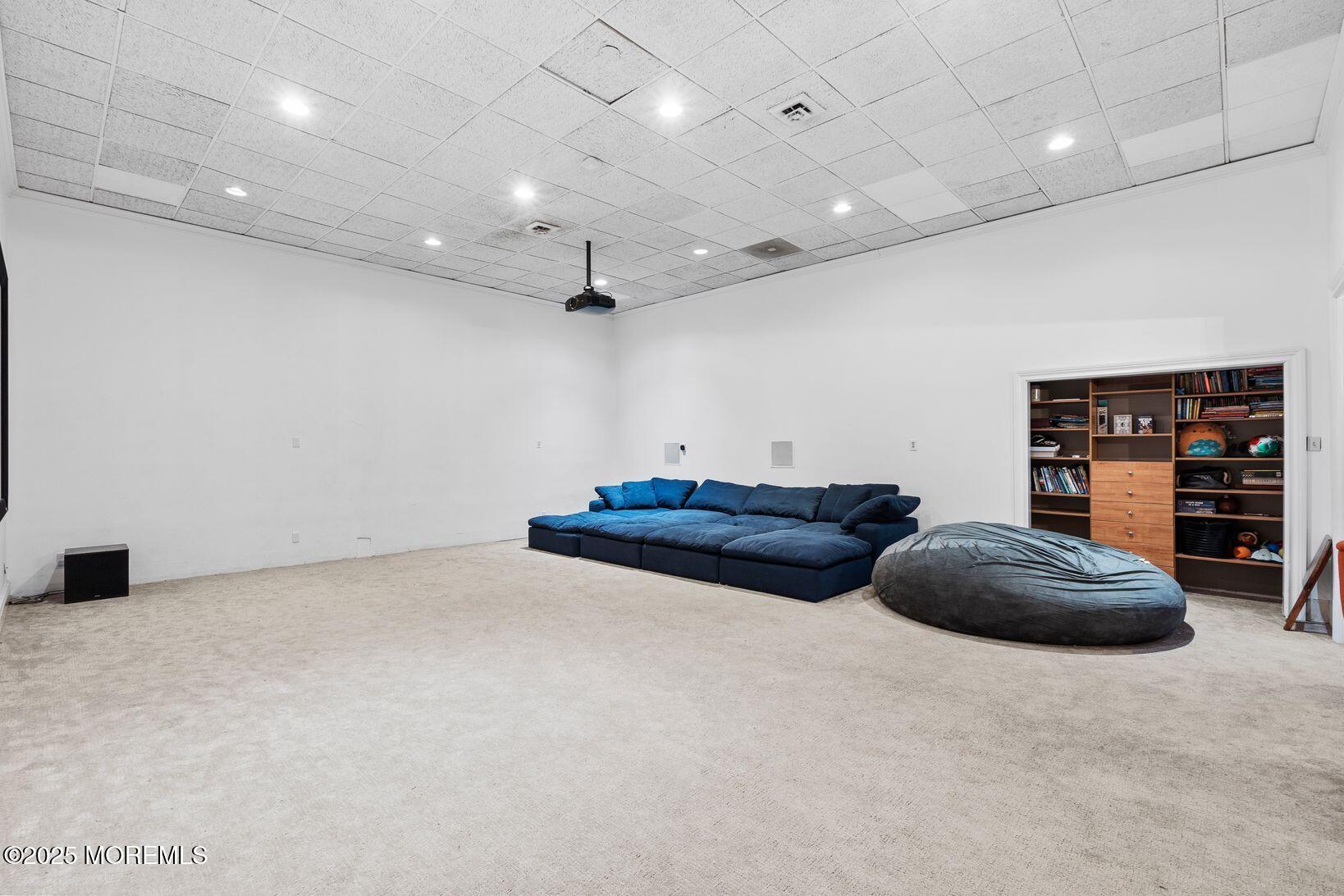 13 Eagle Nest Road