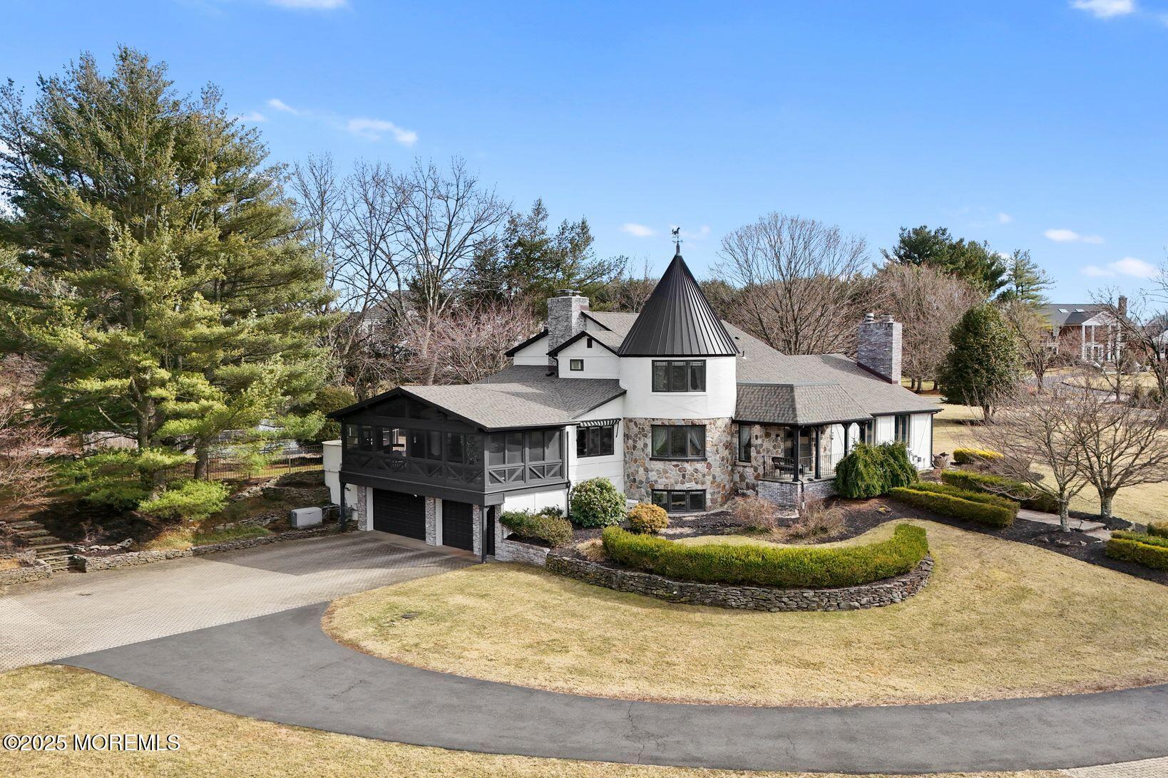 13 Eagle Nest Road