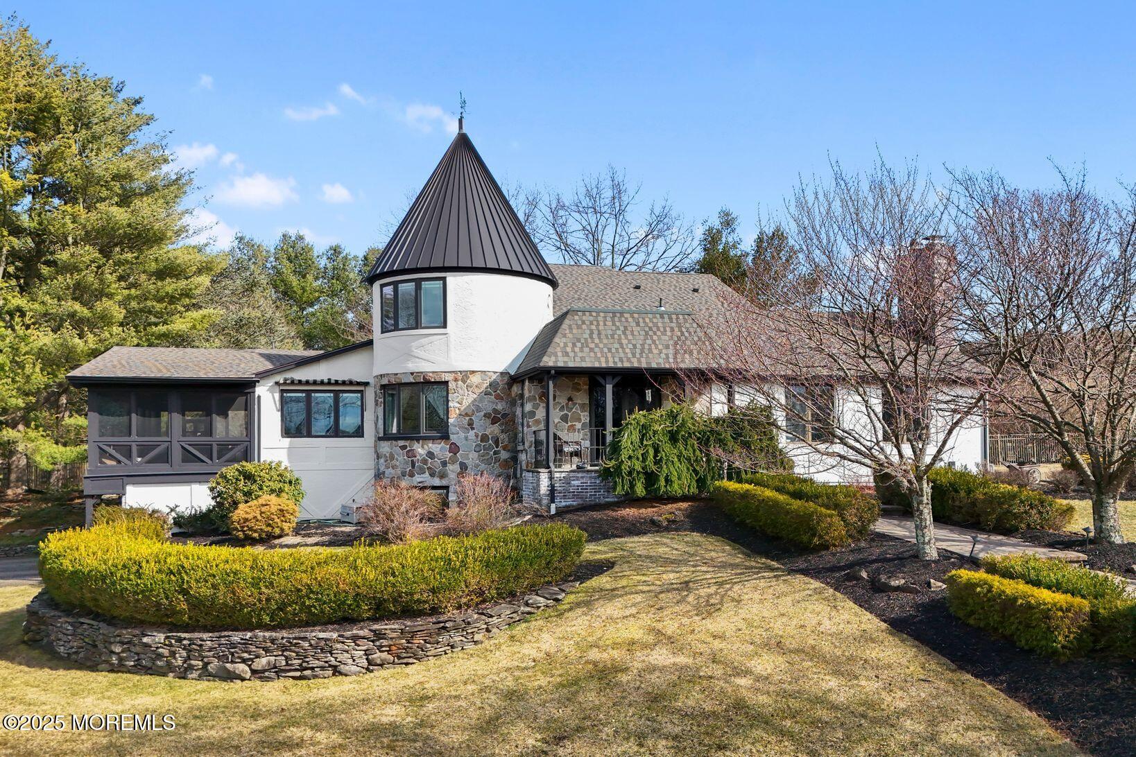 13 Eagle Nest Road