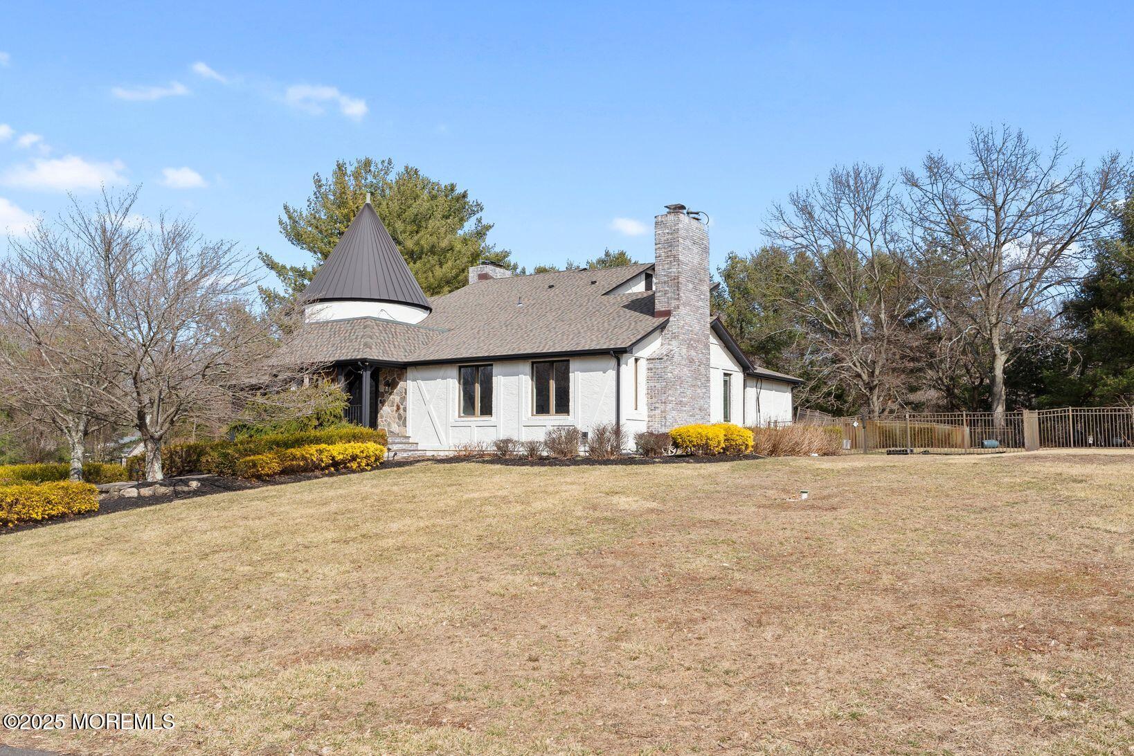 13 Eagle Nest Road