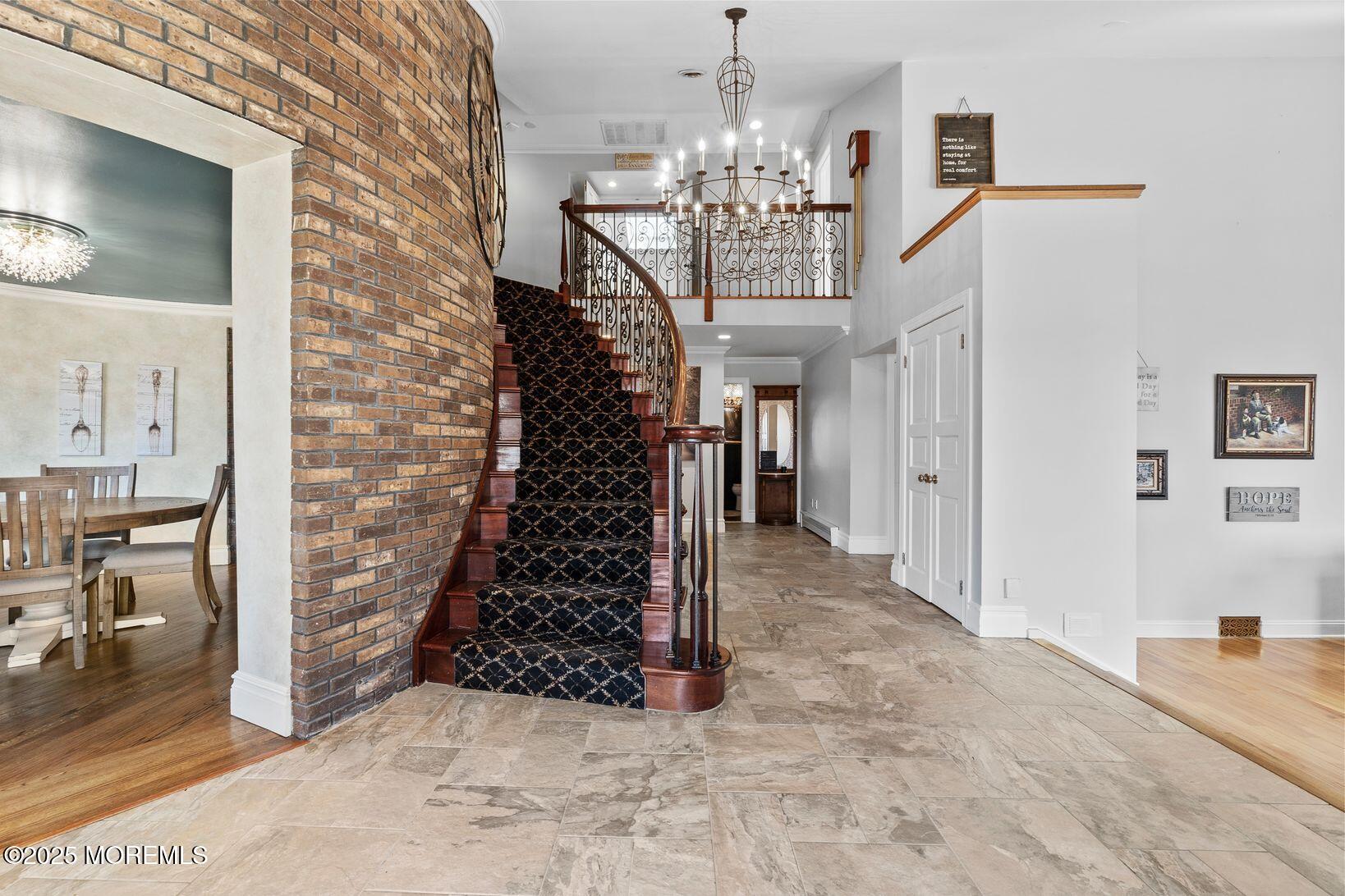 13 Eagle Nest Road