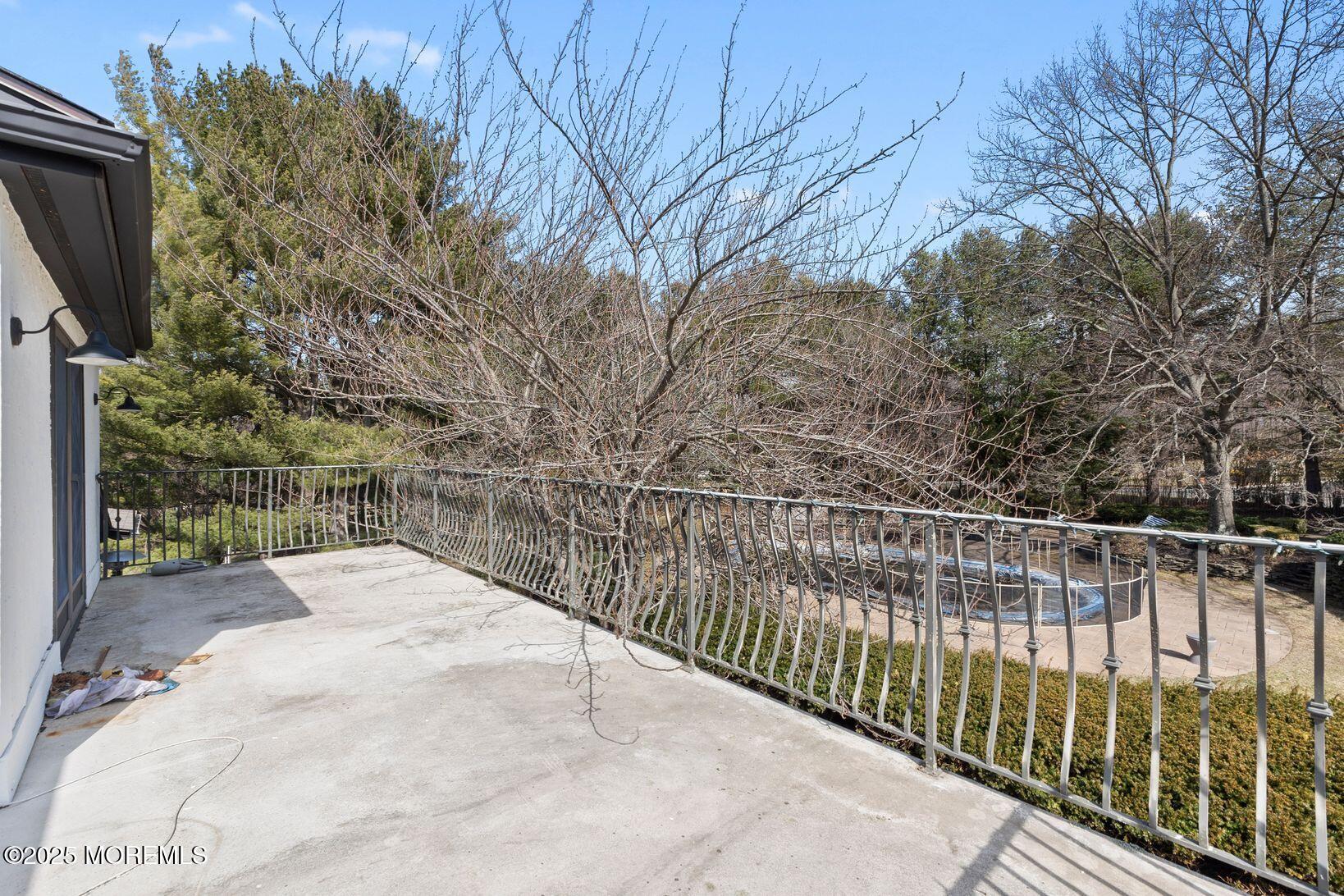 13 Eagle Nest Road