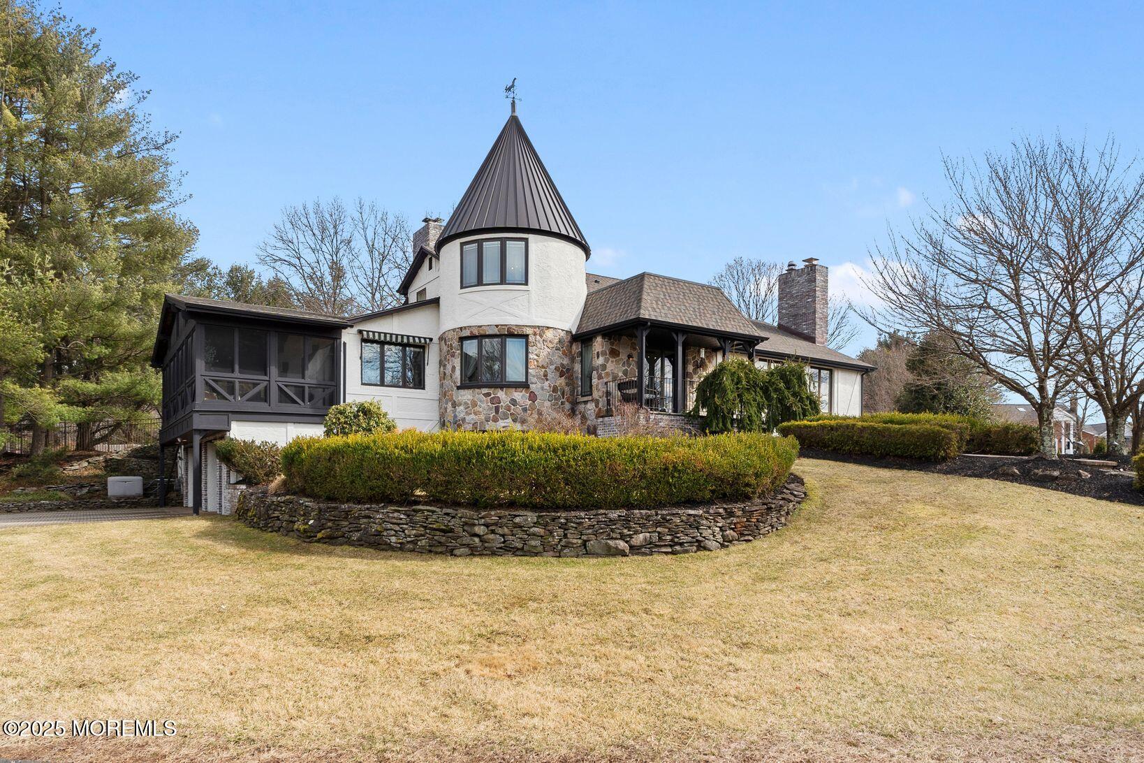 13 Eagle Nest Road