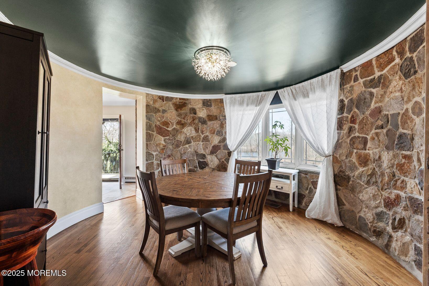 13 Eagle Nest Road