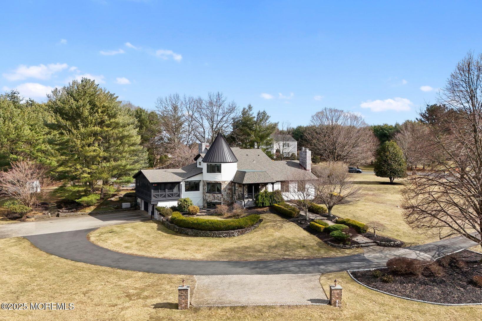 13 Eagle Nest Road