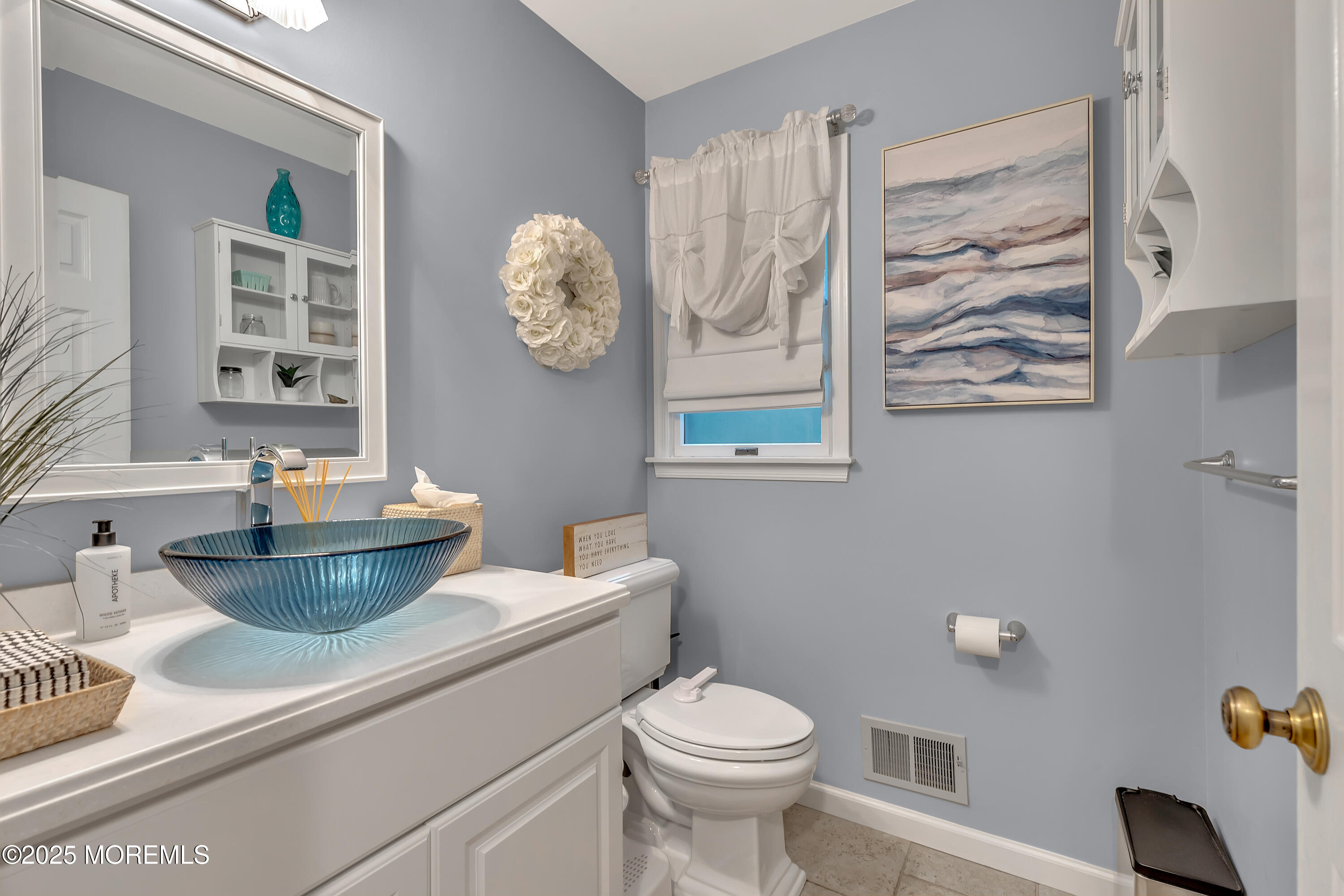 11 Applethorn Court