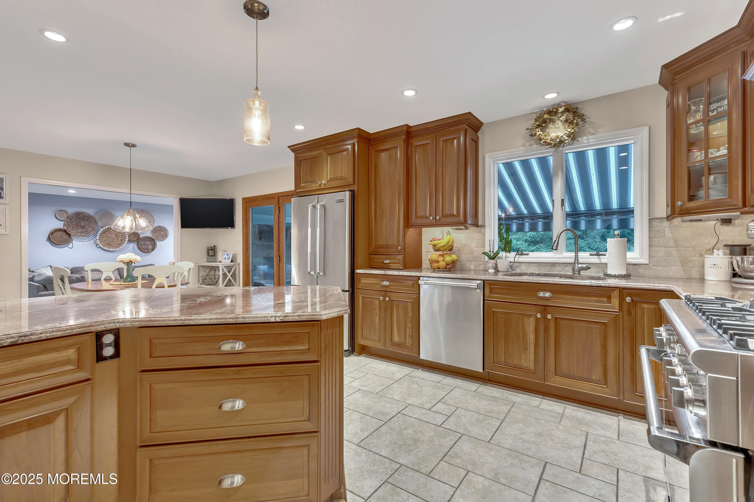 11 Applethorn Court