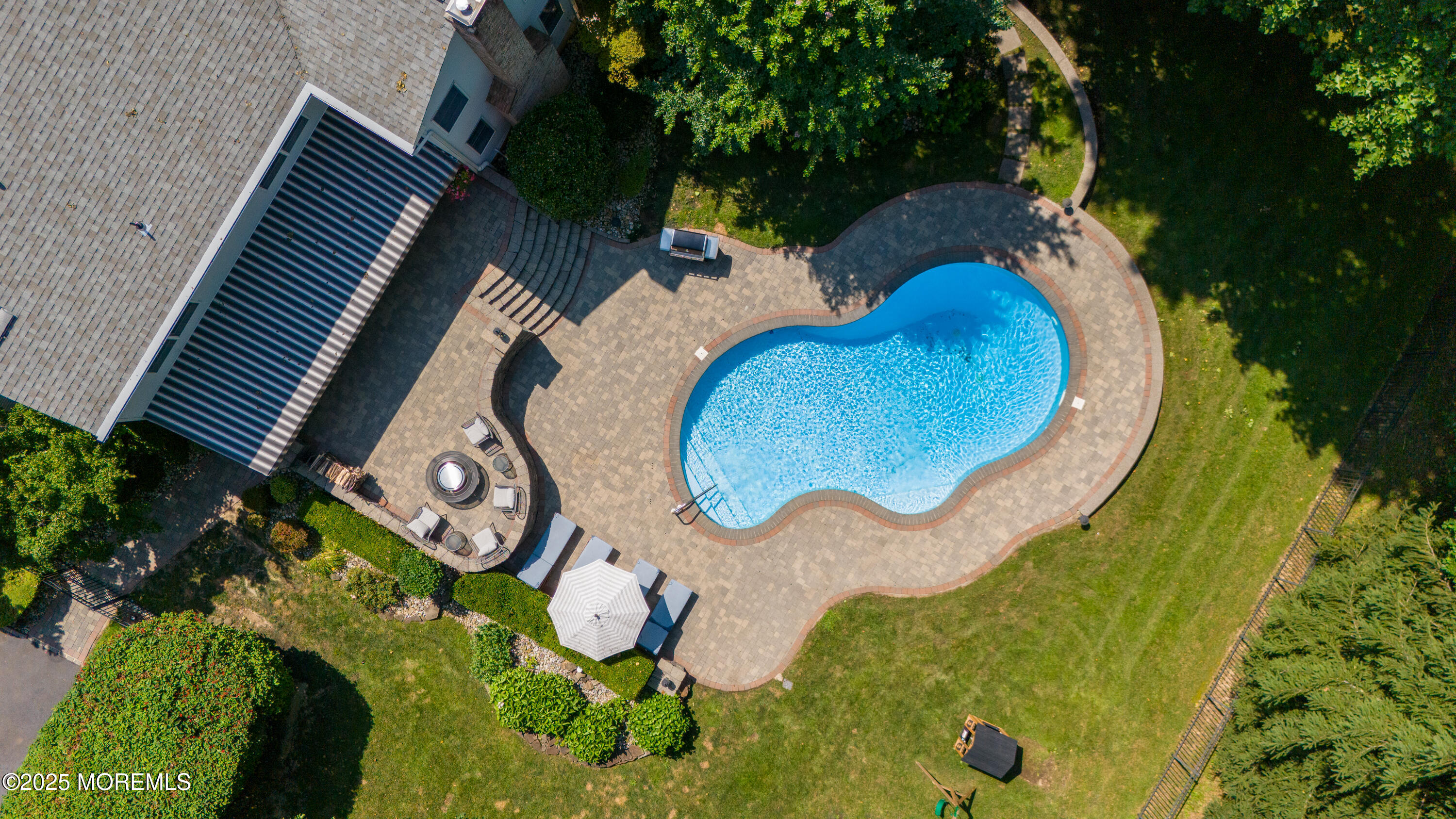 11 Applethorn Court