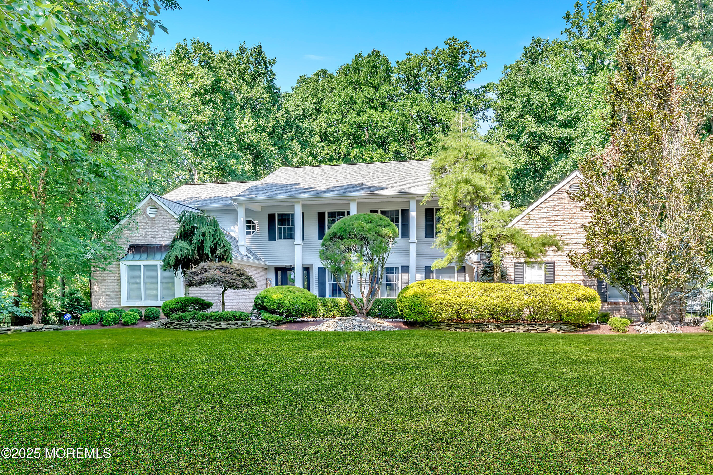 11 Applethorn Court