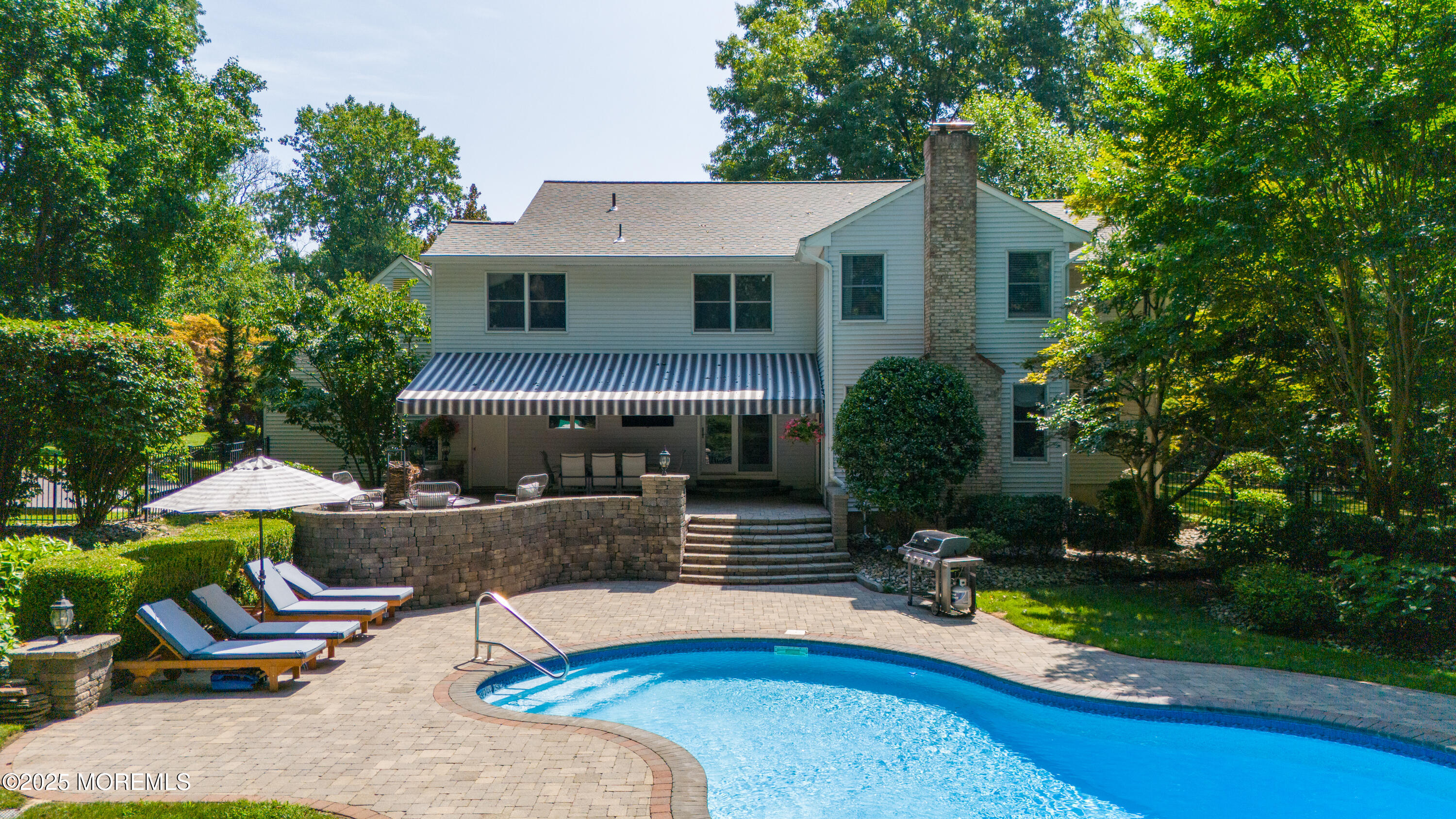 11 Applethorn Court