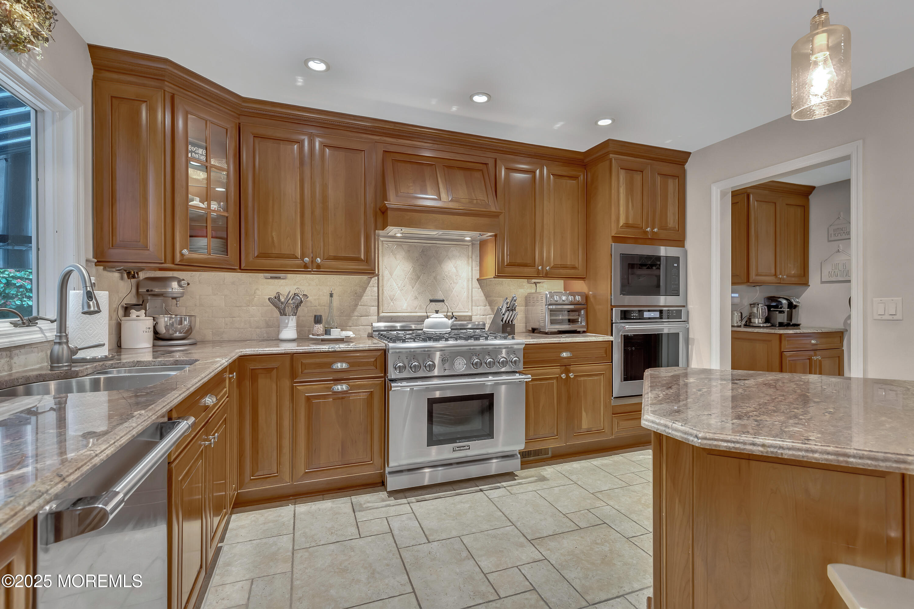 11 Applethorn Court