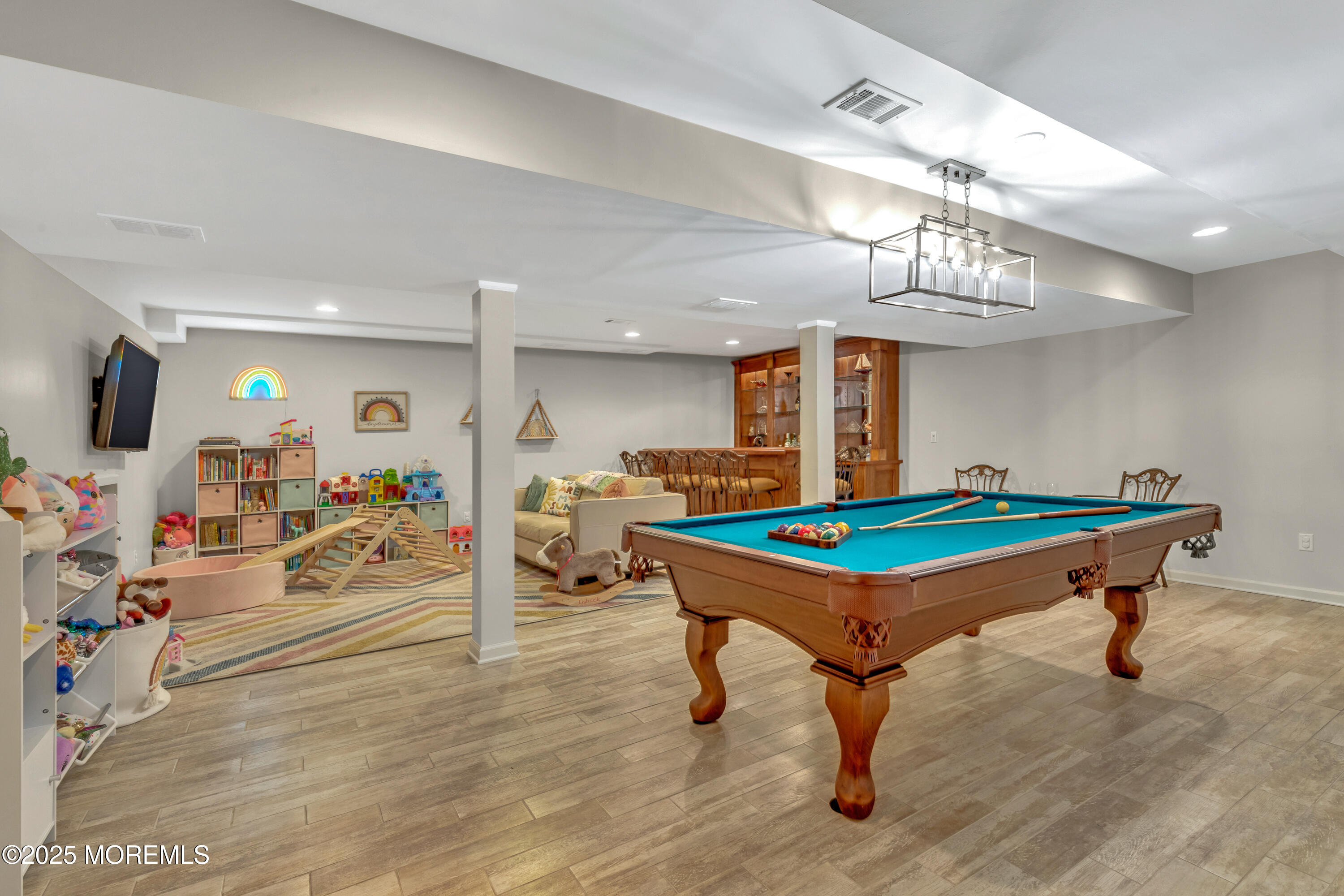 11 Applethorn Court