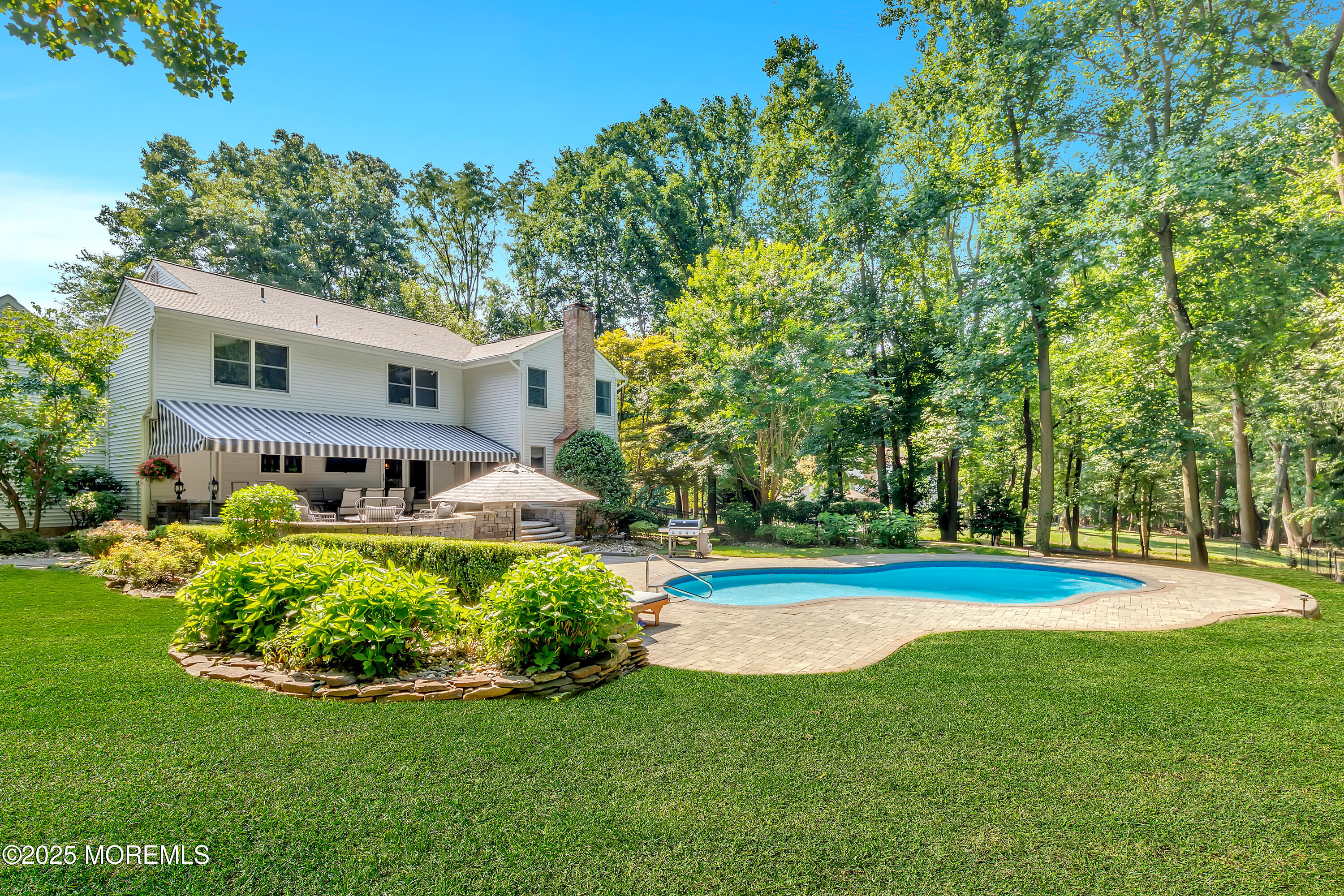 11 Applethorn Court