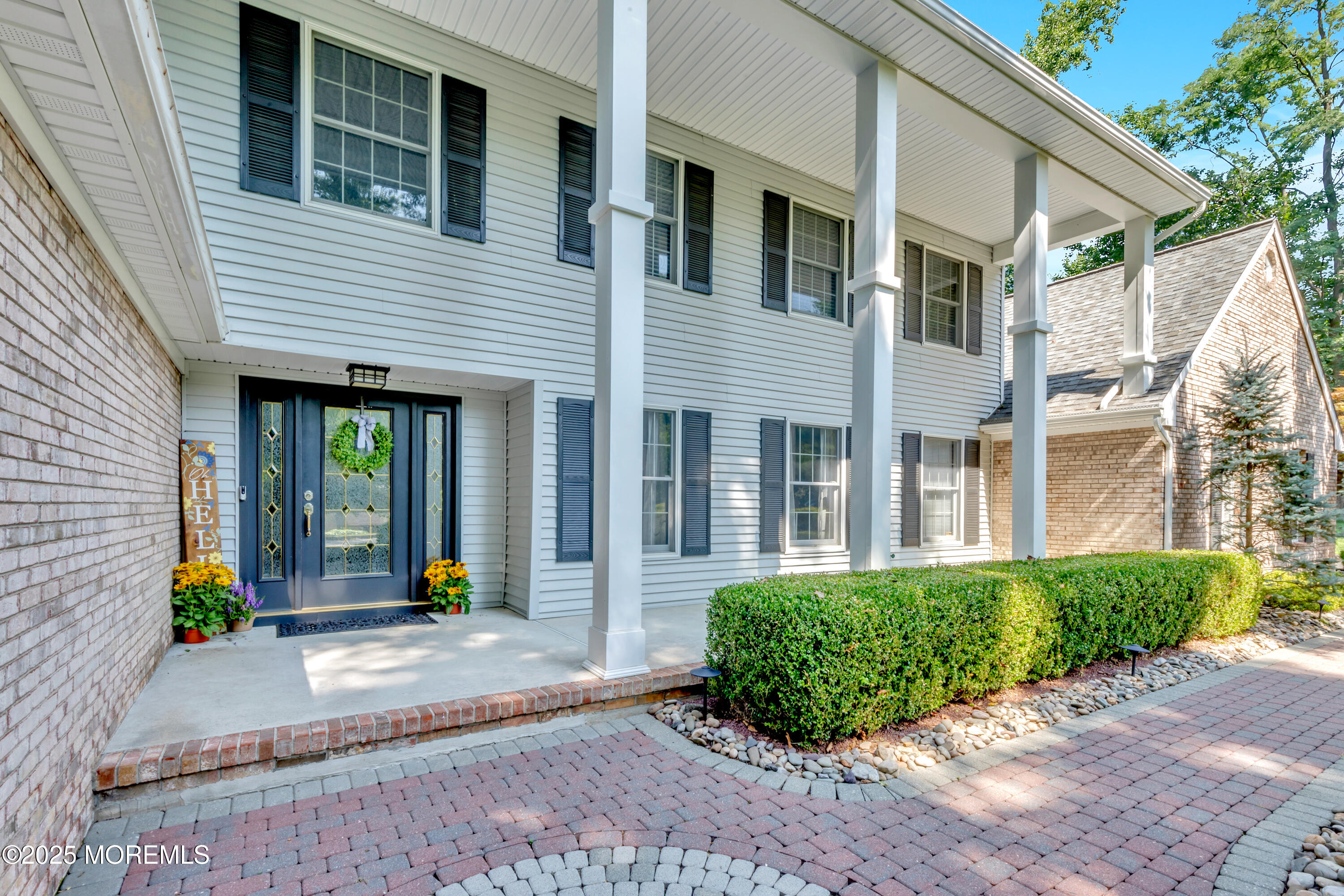 11 Applethorn Court