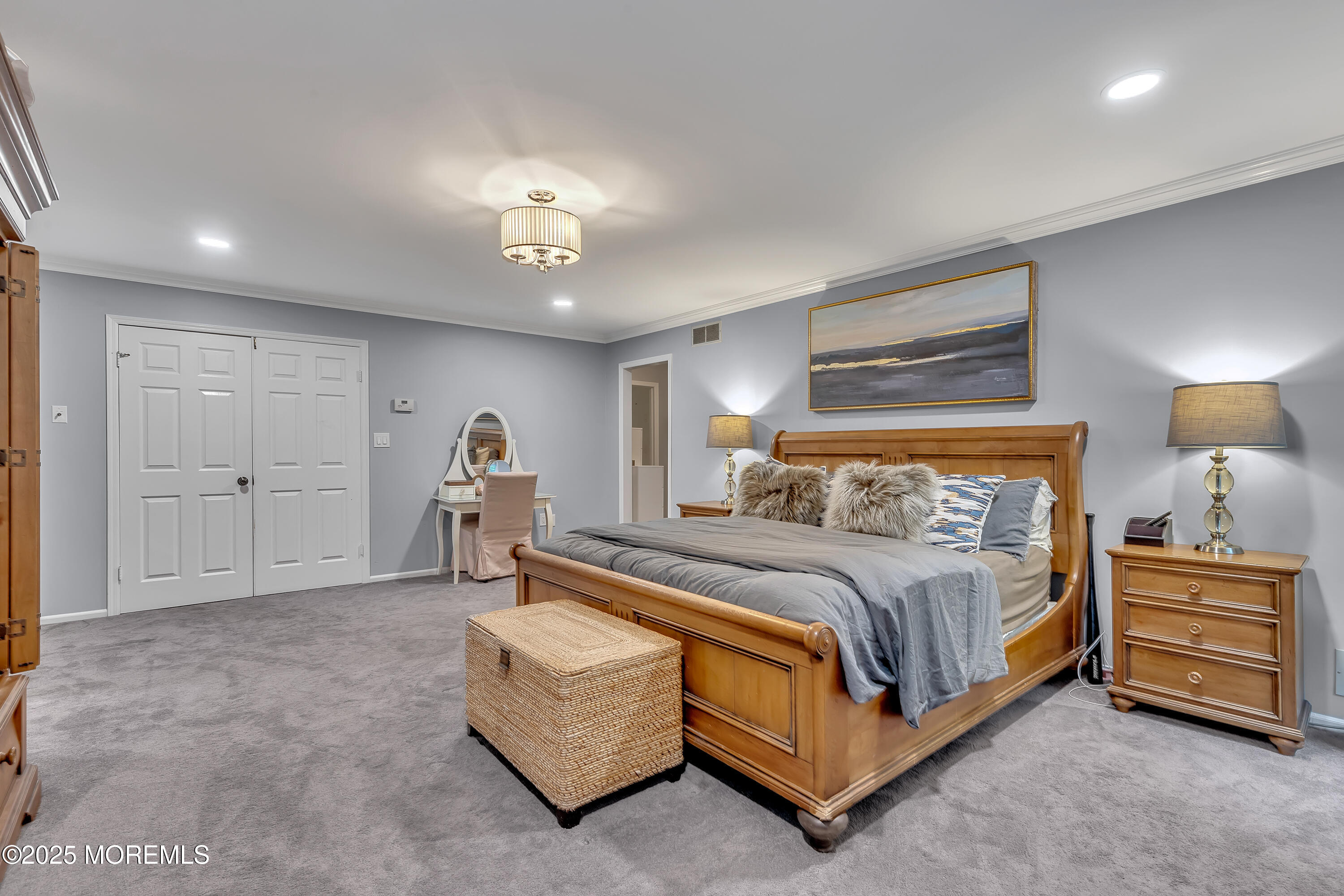 11 Applethorn Court