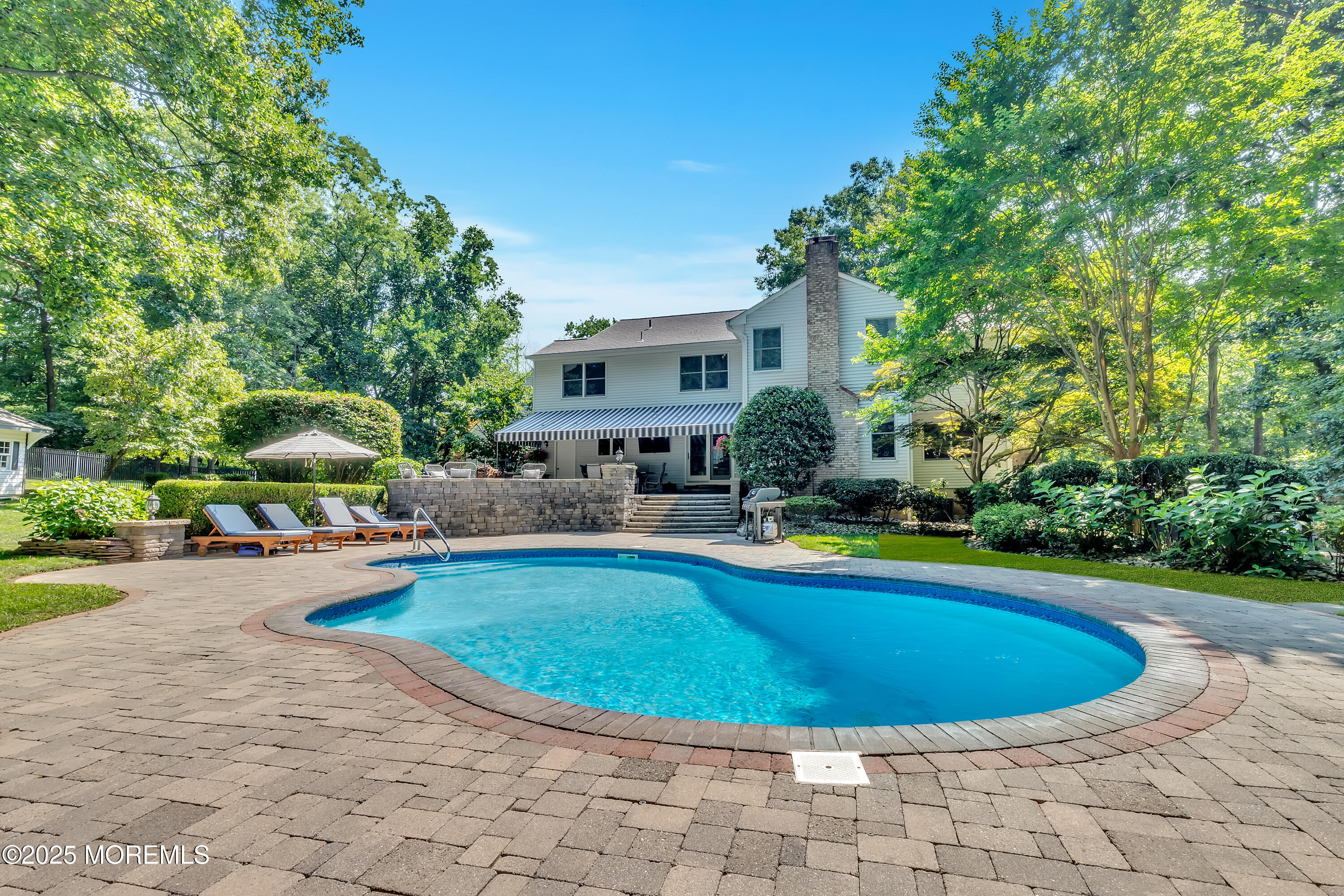 11 Applethorn Court