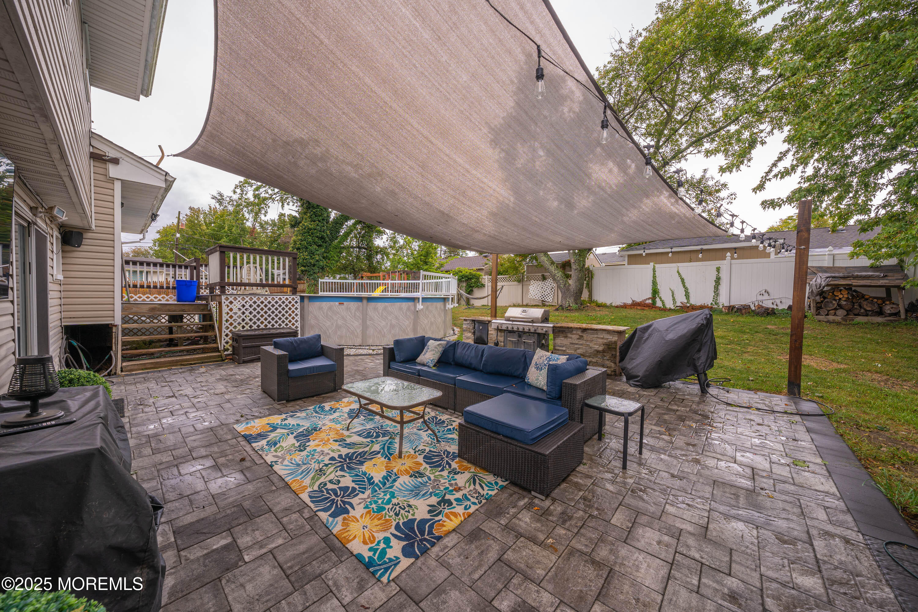 23 Pine Avenue