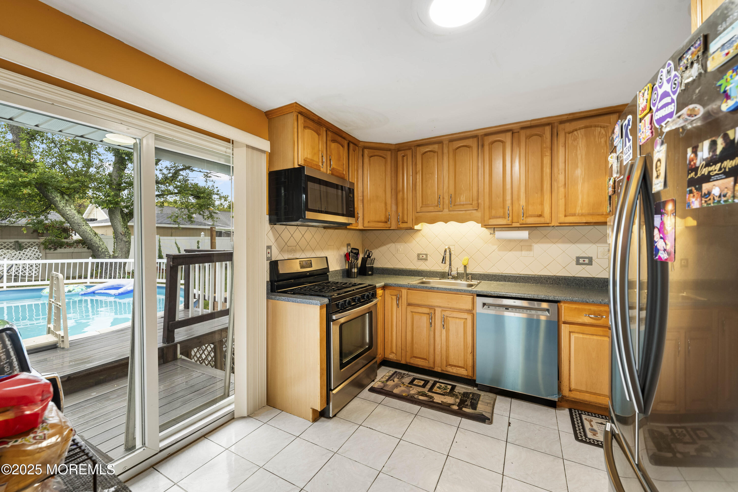 23 Pine Avenue