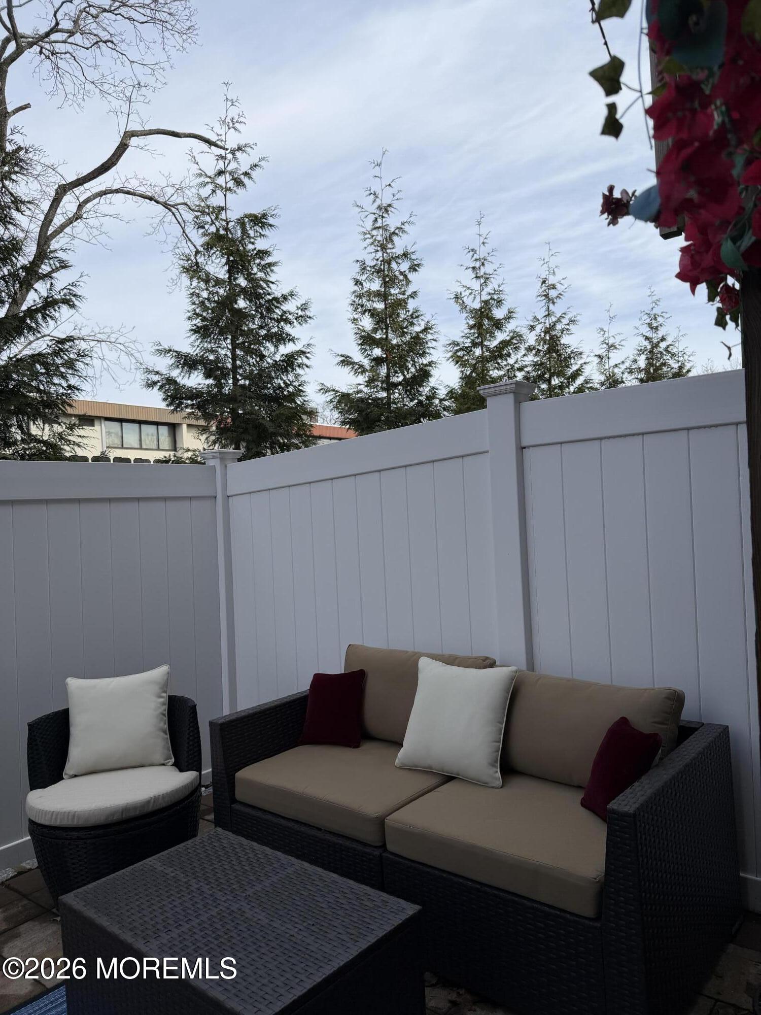 104 High Pointe Lane