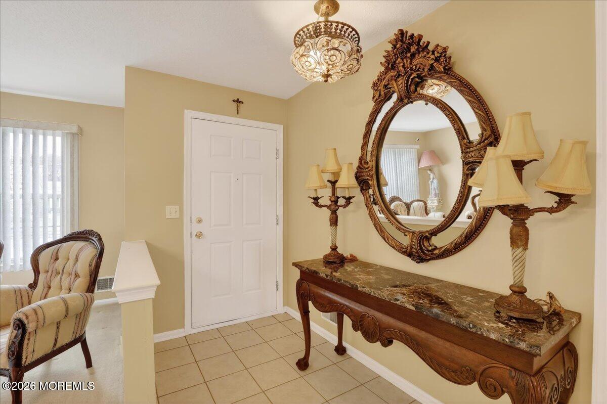 28 Golden Willows Avenue 1000