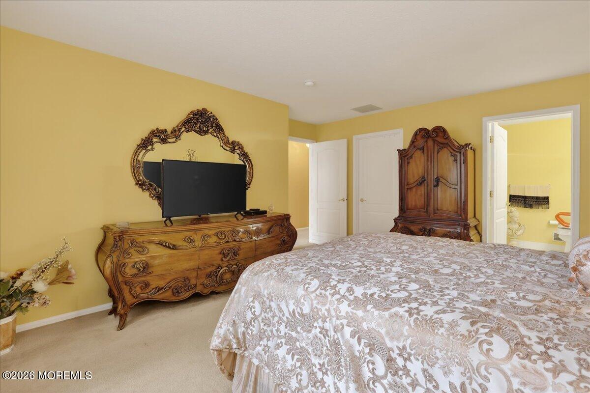 28 Golden Willows Avenue 1000