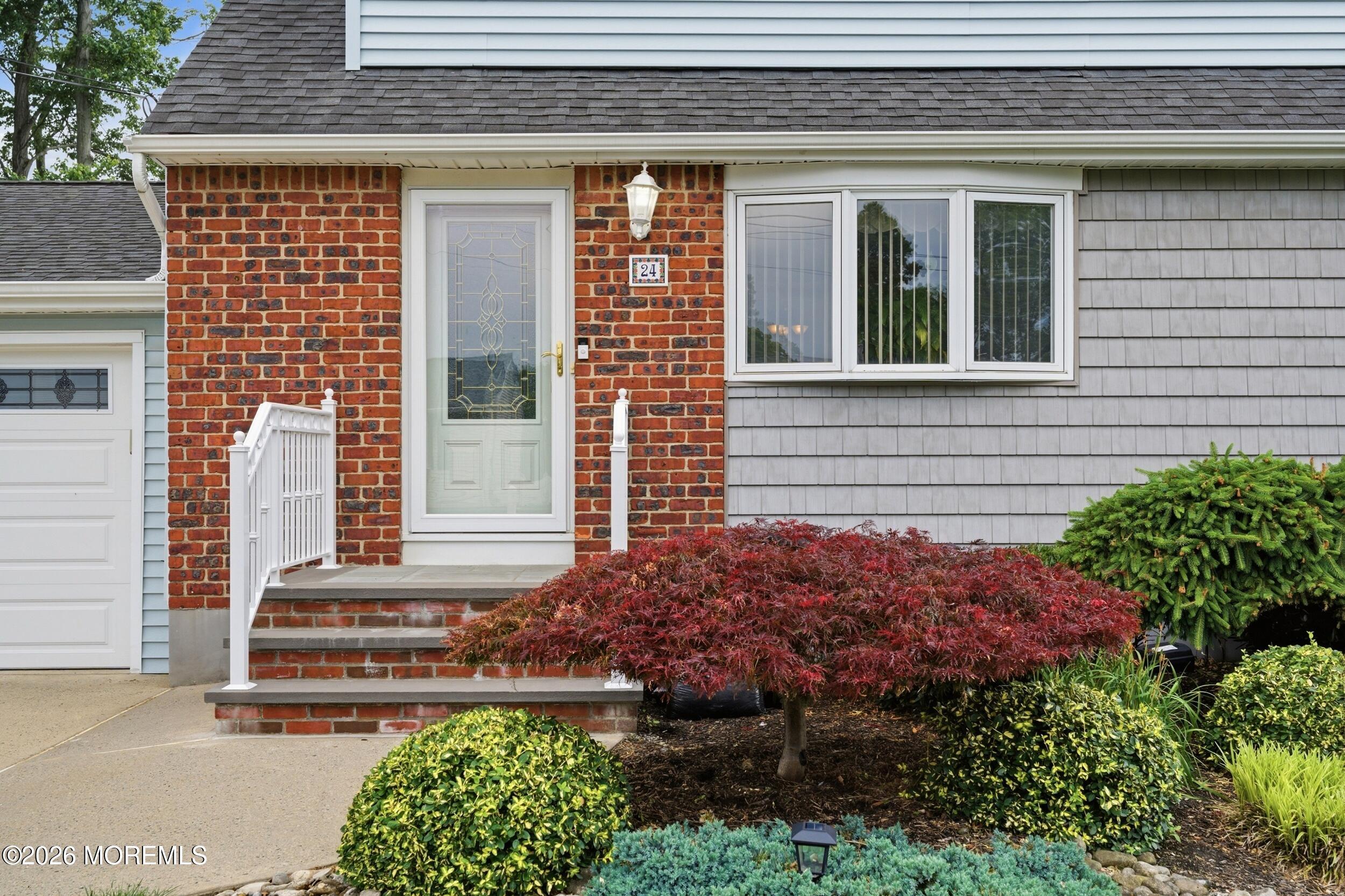 24 Deerwood Avenue