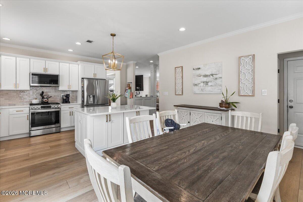 2 Devonshire Drive
