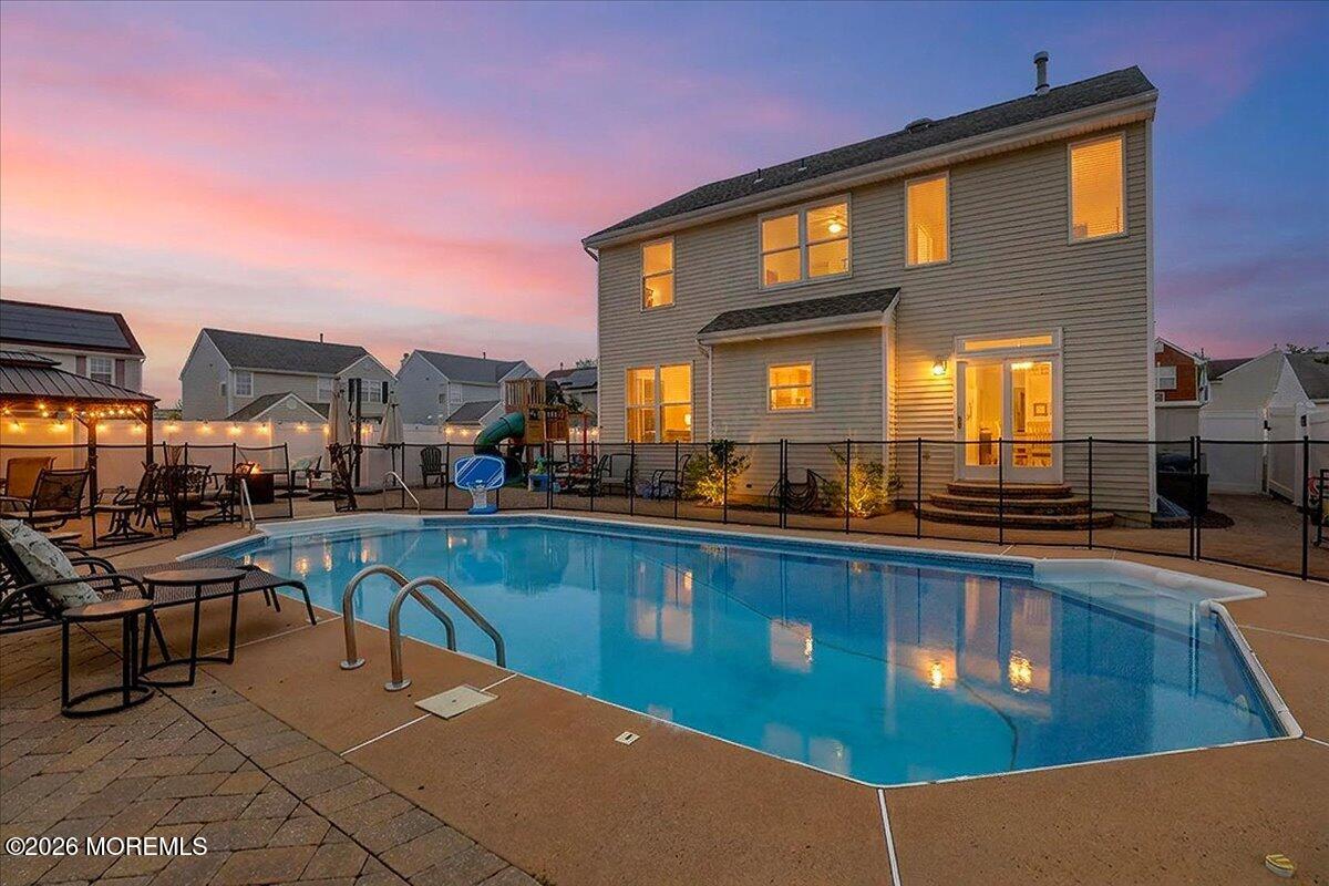 2 Devonshire Drive