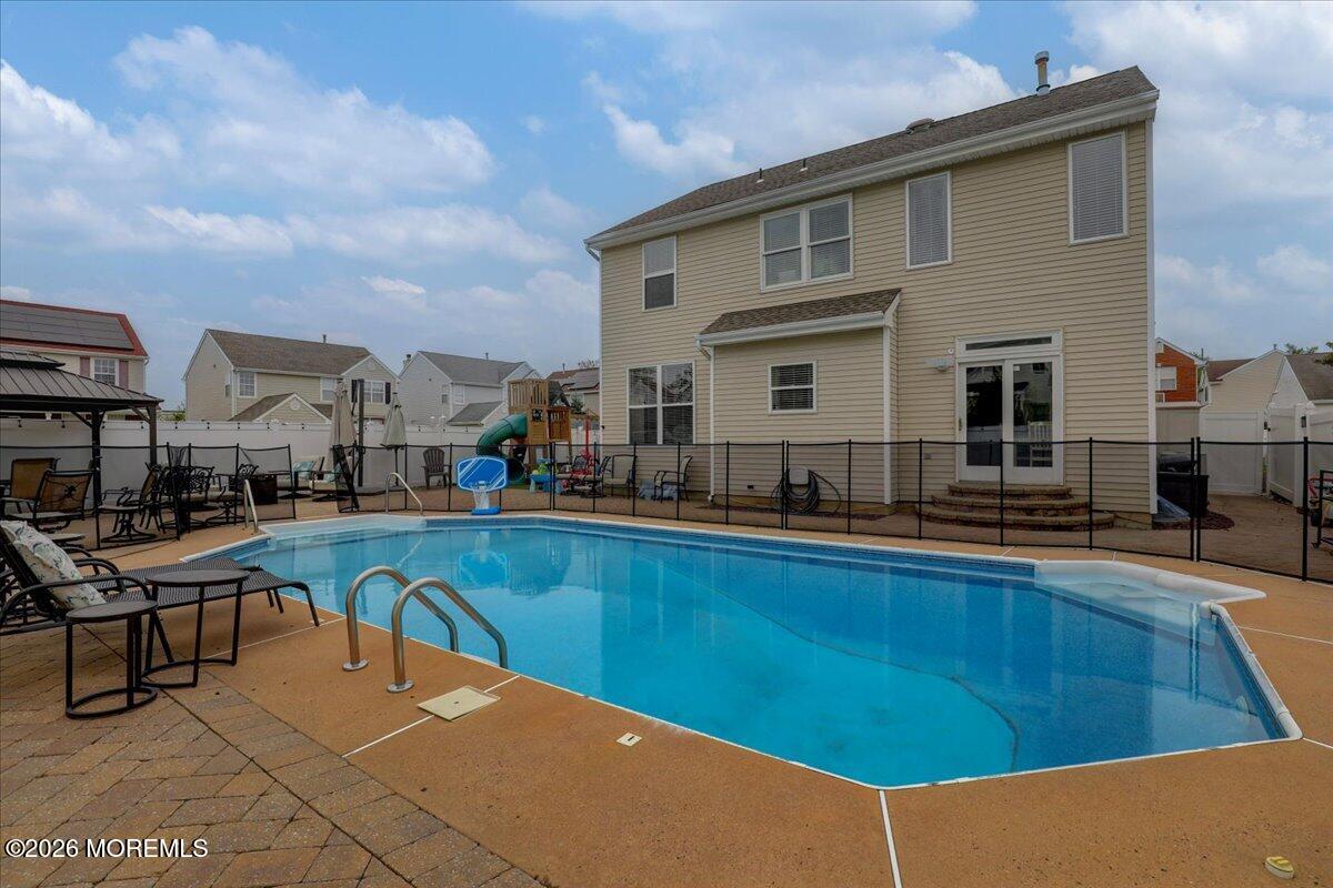 2 Devonshire Drive