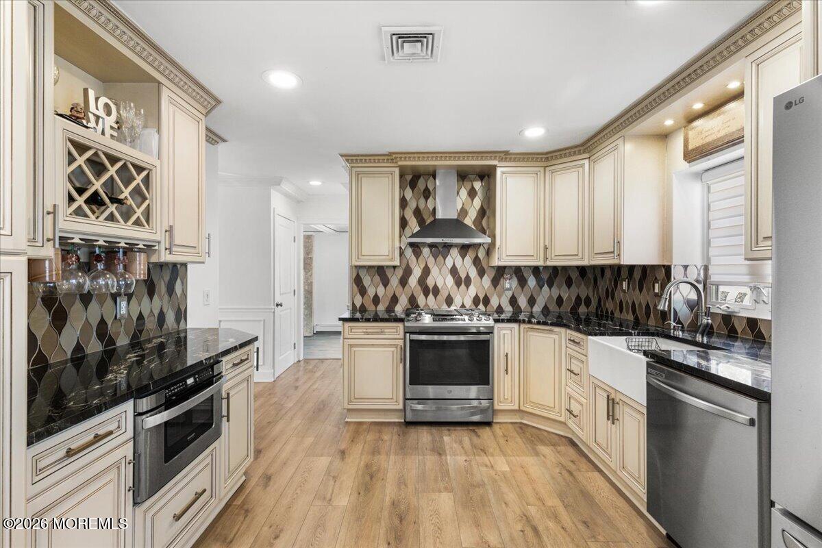 60 Glenmere Drive