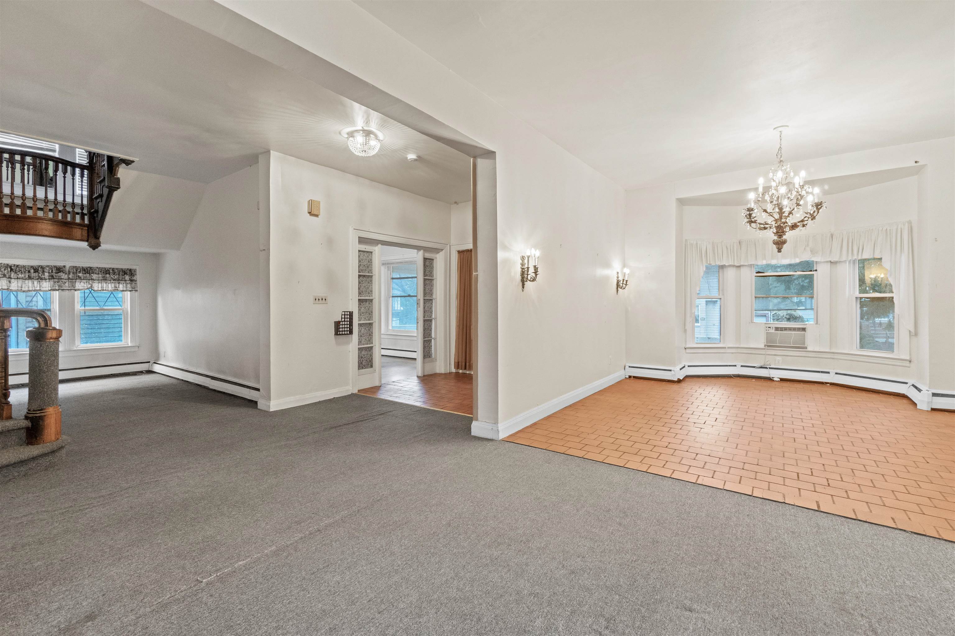 131 GIFFORD AVE