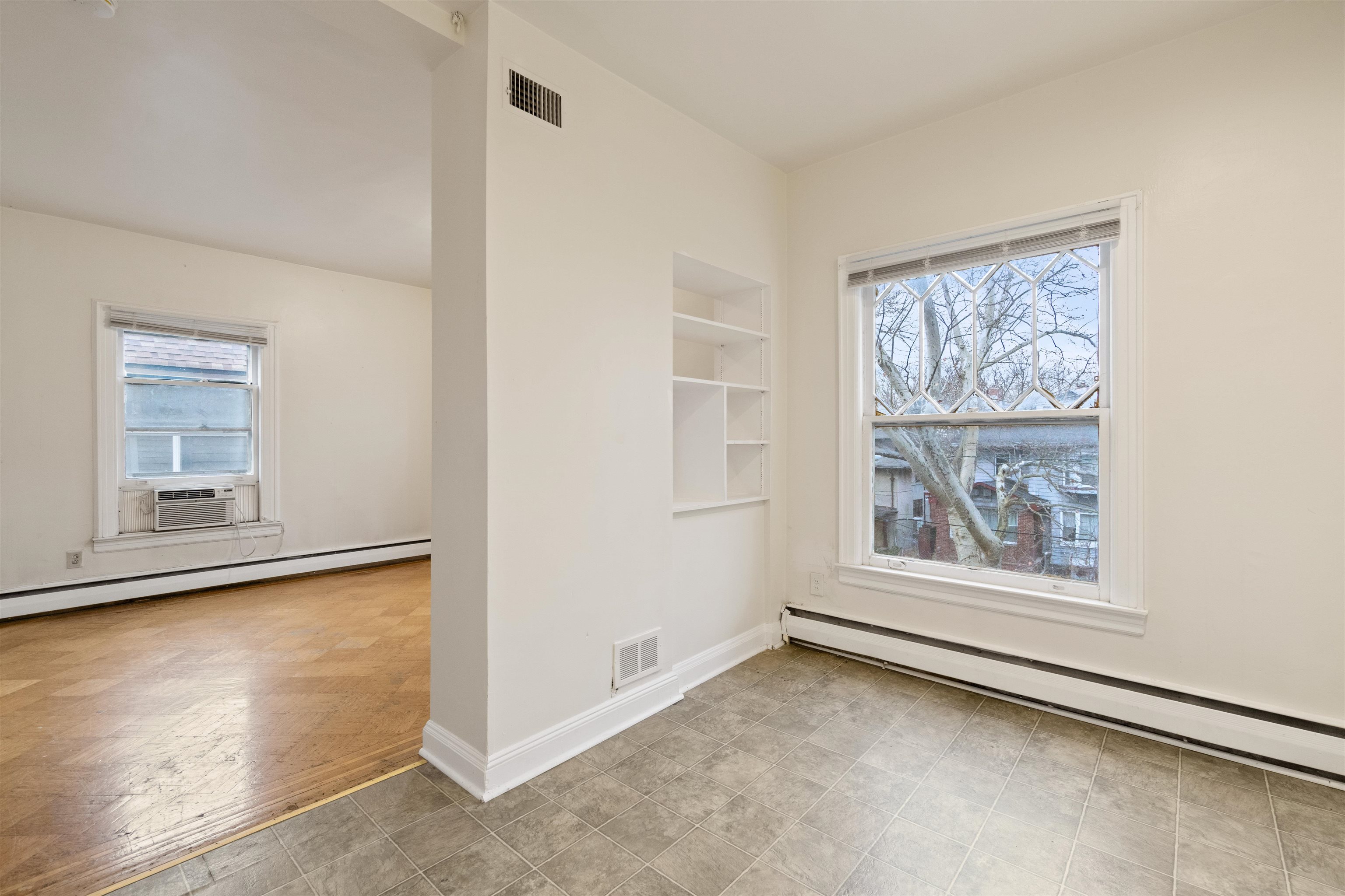 131 GIFFORD AVE