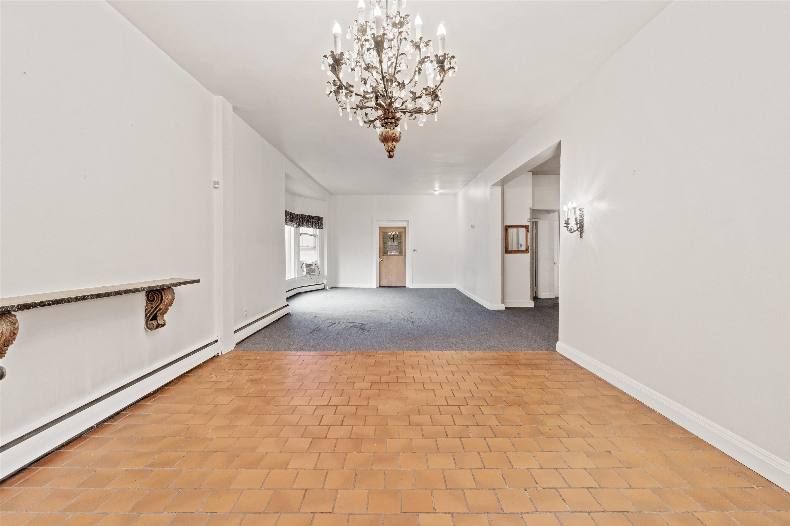 131 GIFFORD AVE