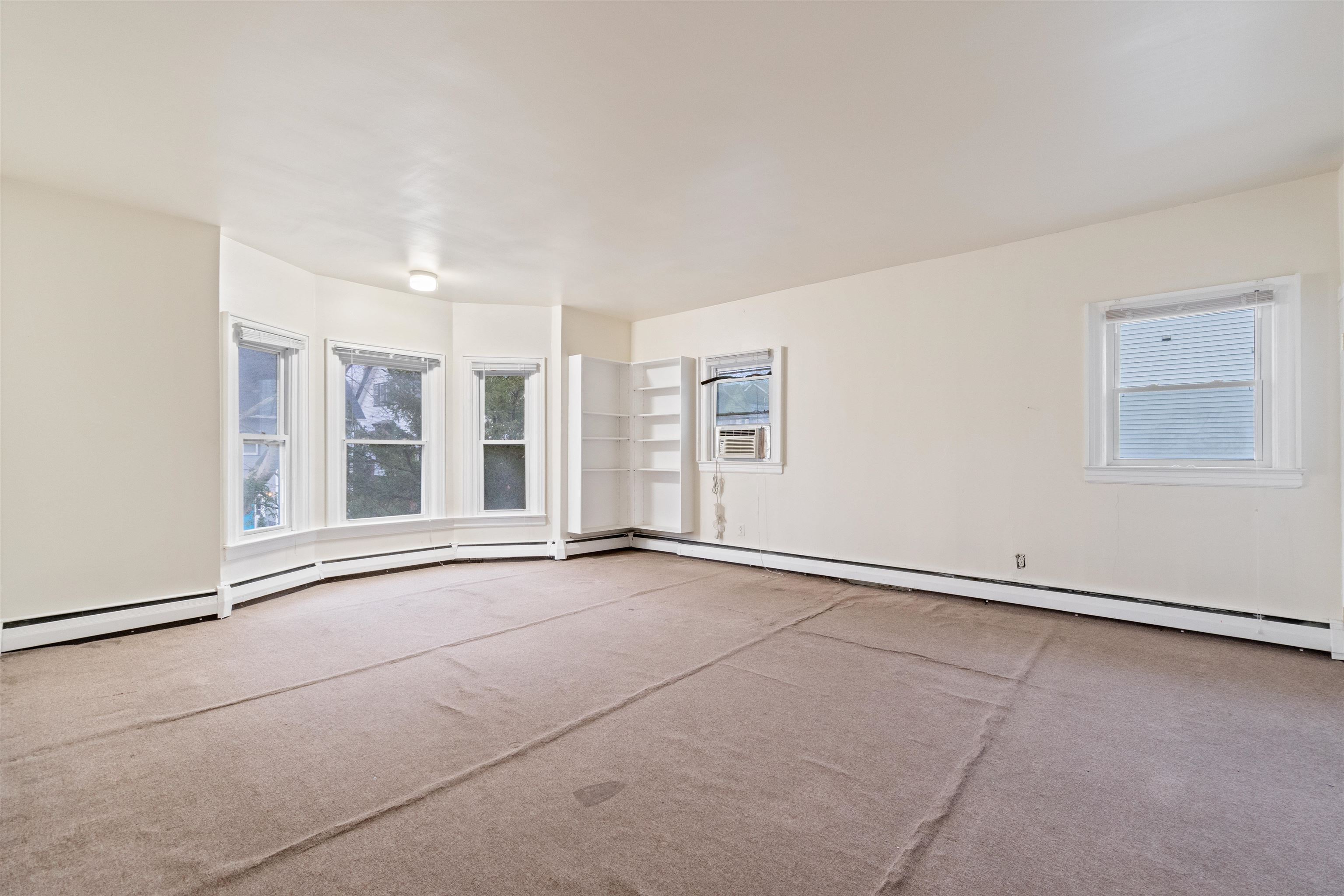 131 GIFFORD AVE