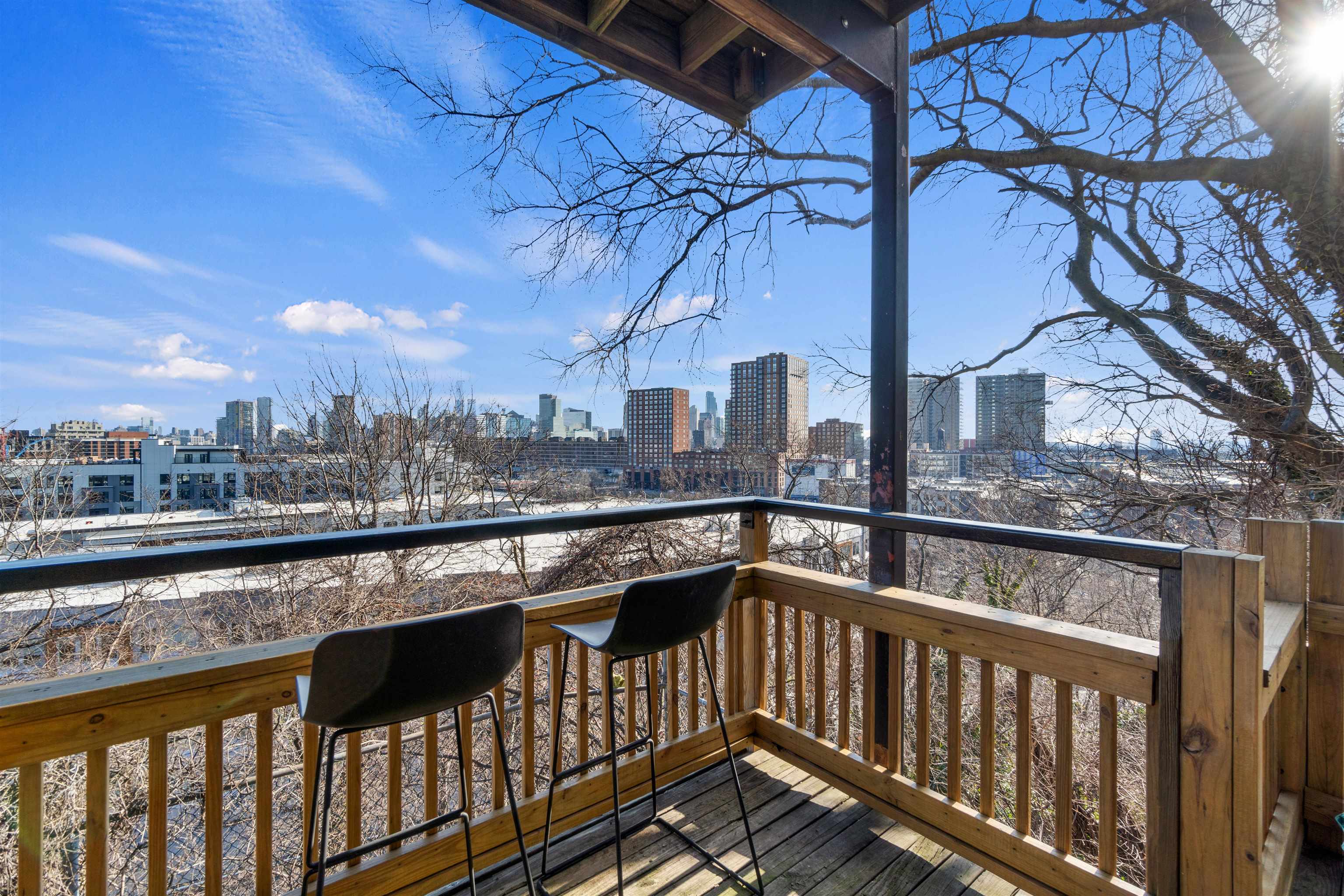 102 OGDEN AVE Unit: 104