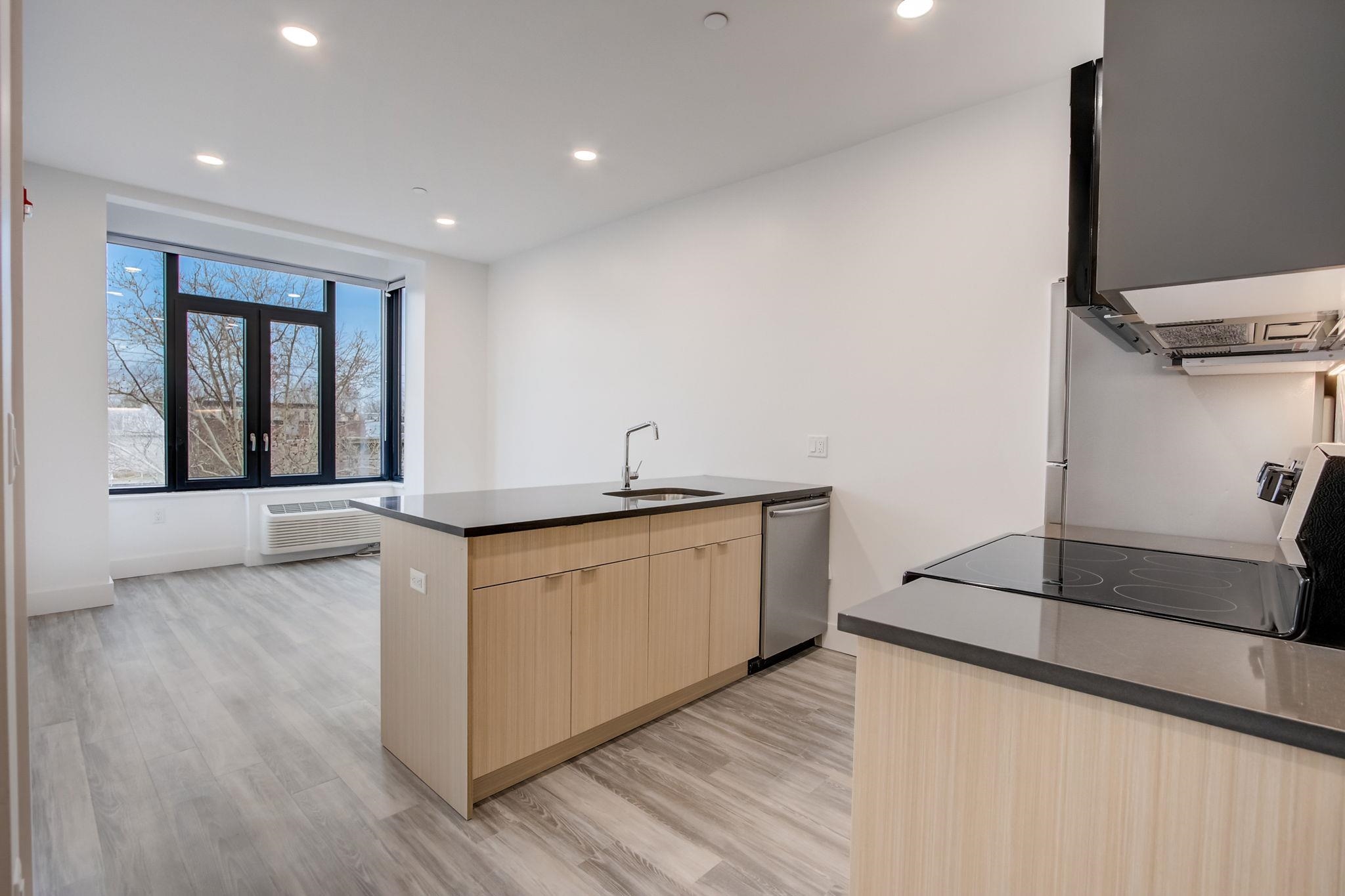 327 COMMUNIPAW AVE Unit: 301