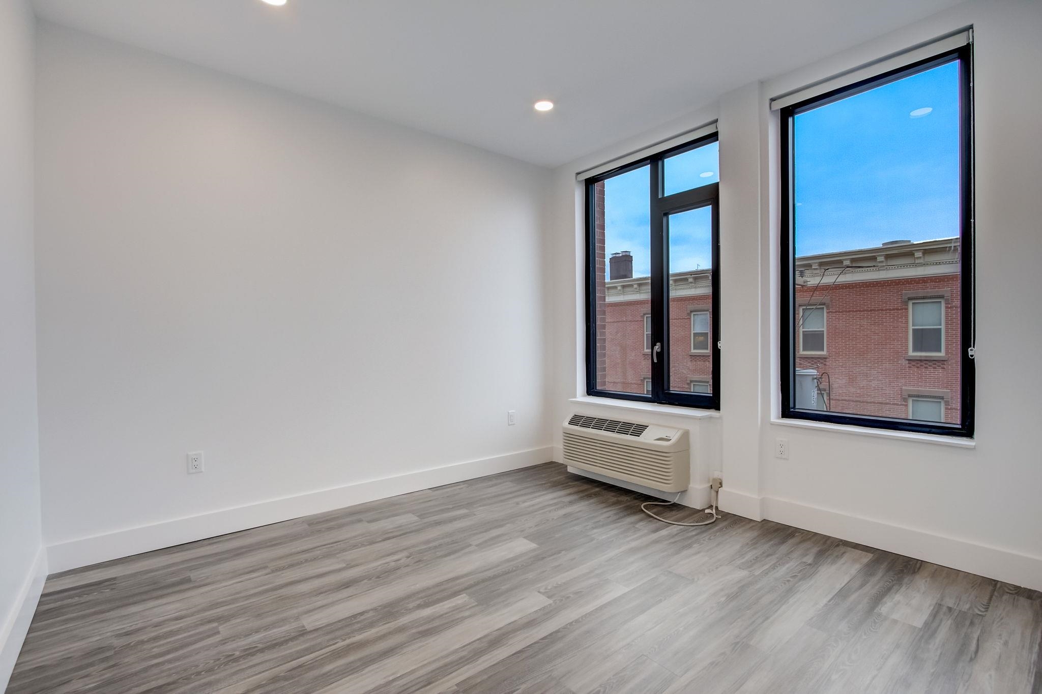 327 COMMUNIPAW AVE Unit: 301