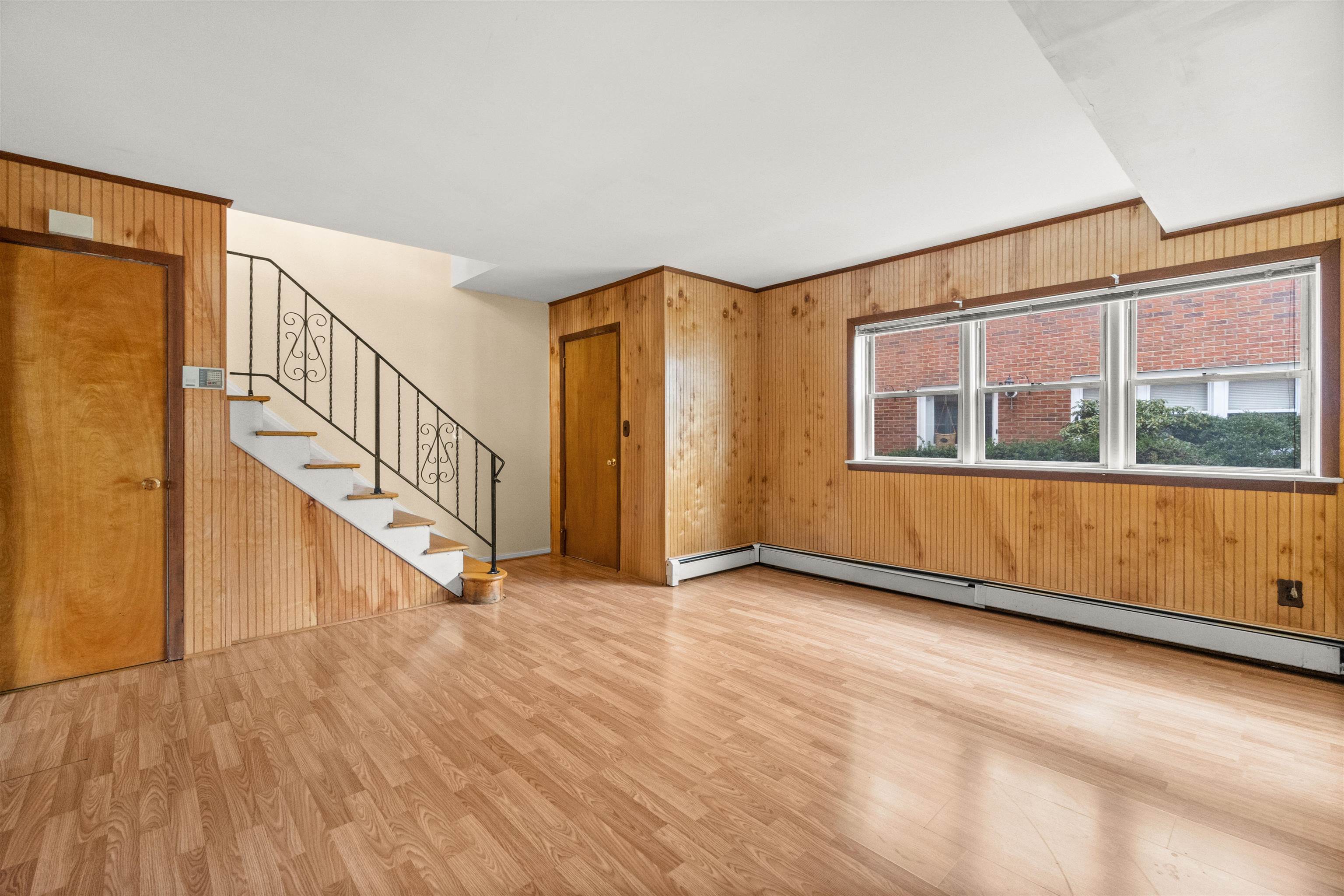 39 WEST 30TH ST Unit: L