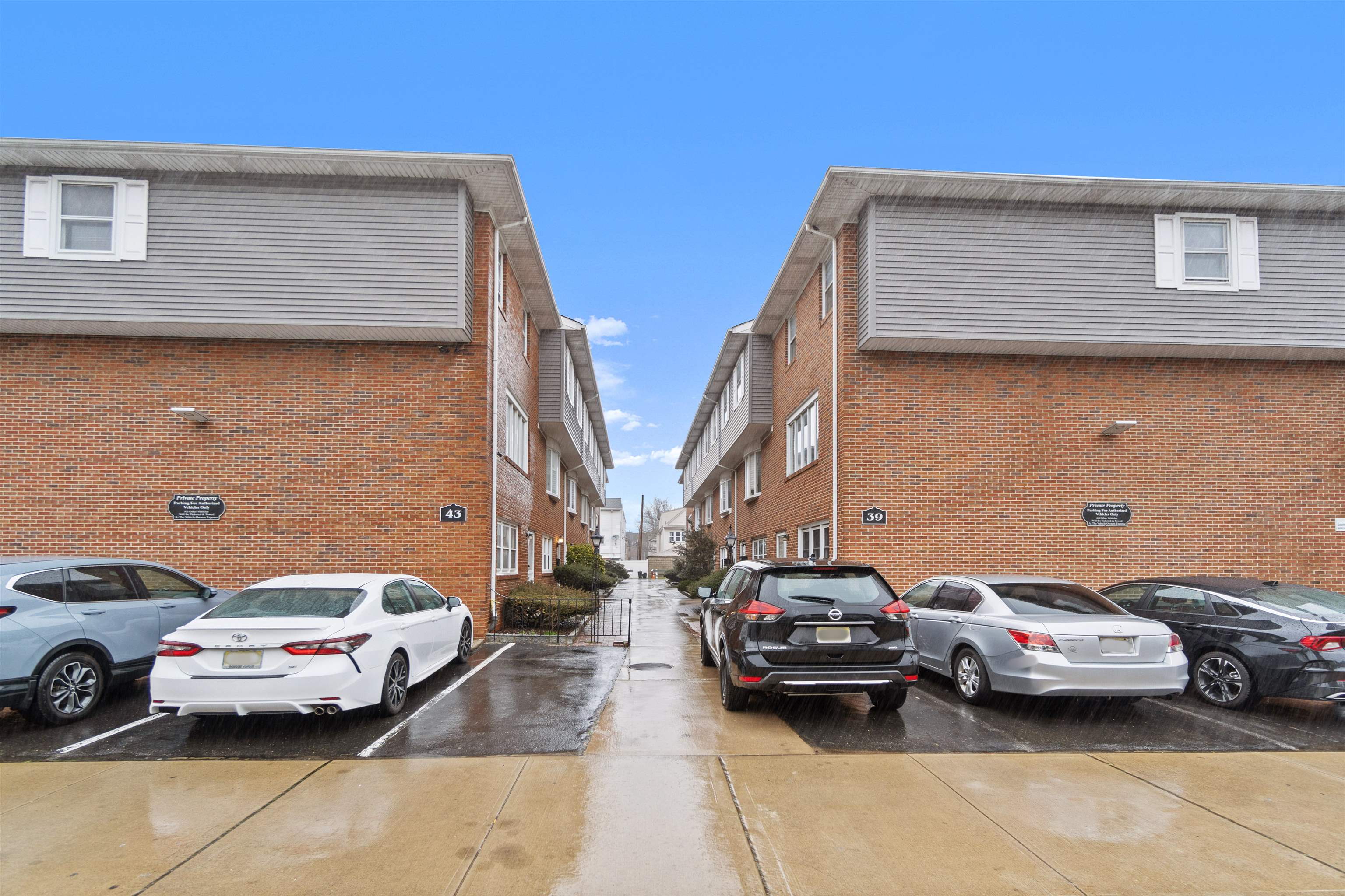 39 WEST 30TH ST Unit: L
