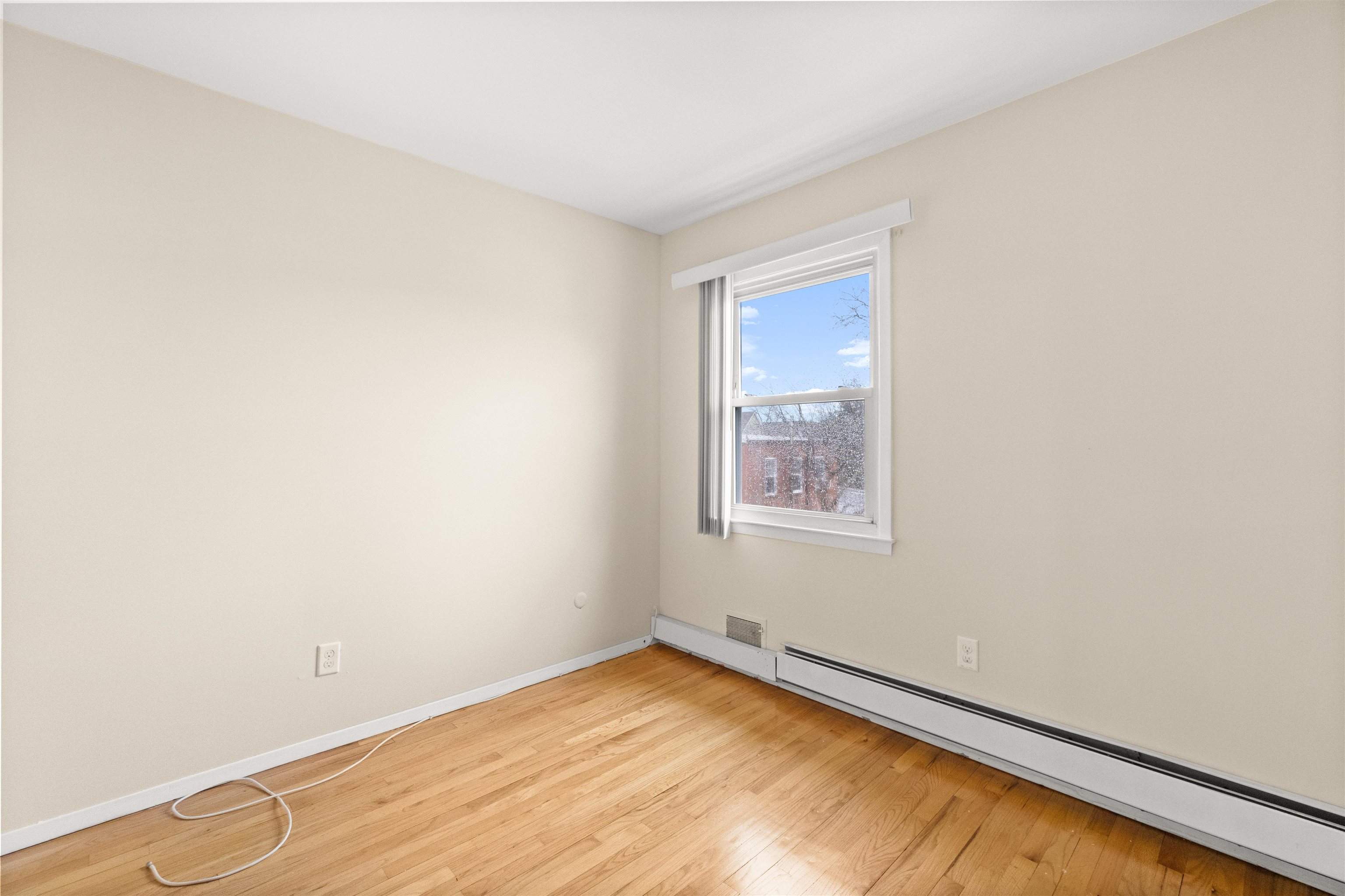 39 WEST 30TH ST Unit: L