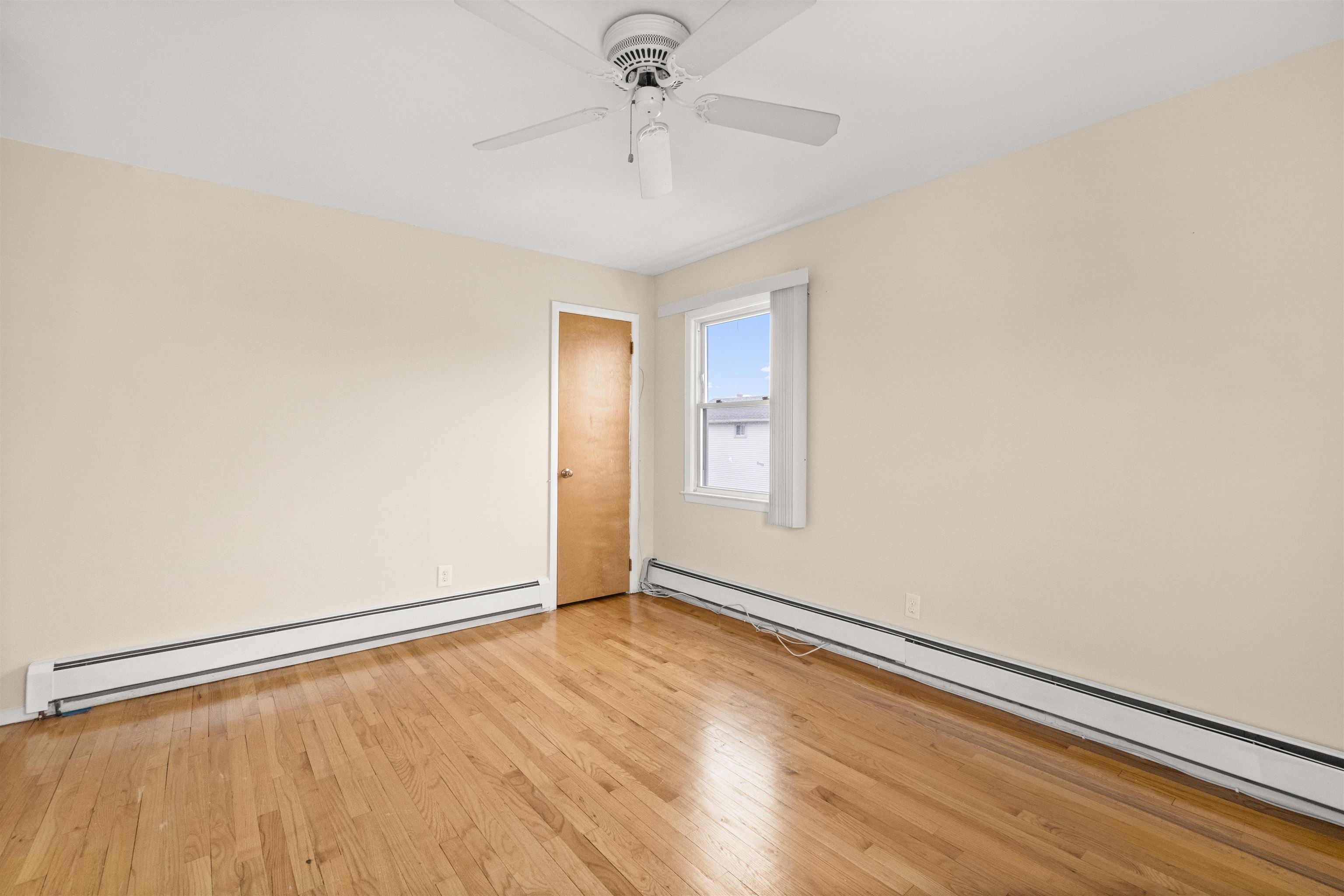 39 WEST 30TH ST Unit: L