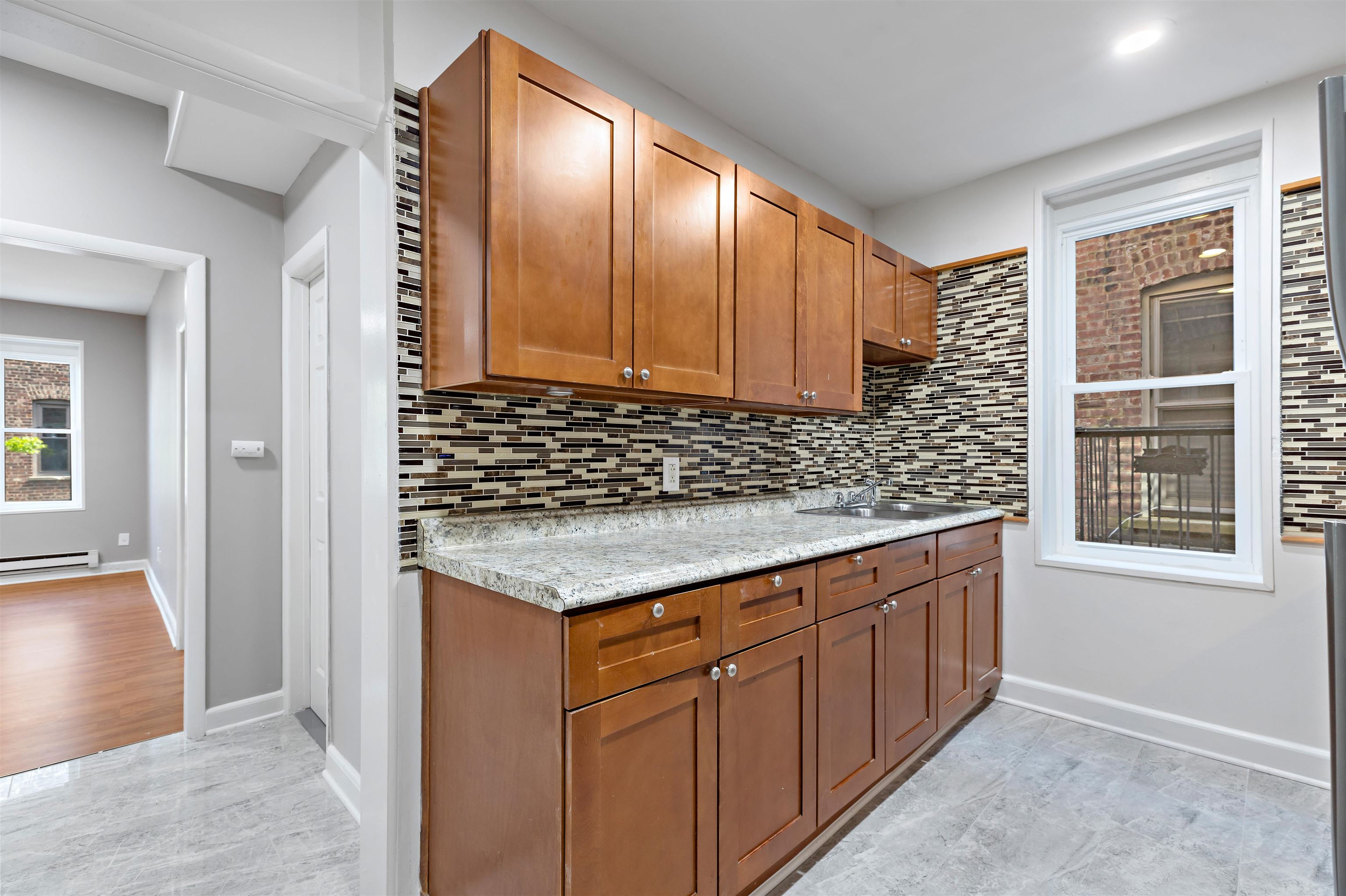 248 CLENDENNY AVE Unit: 4