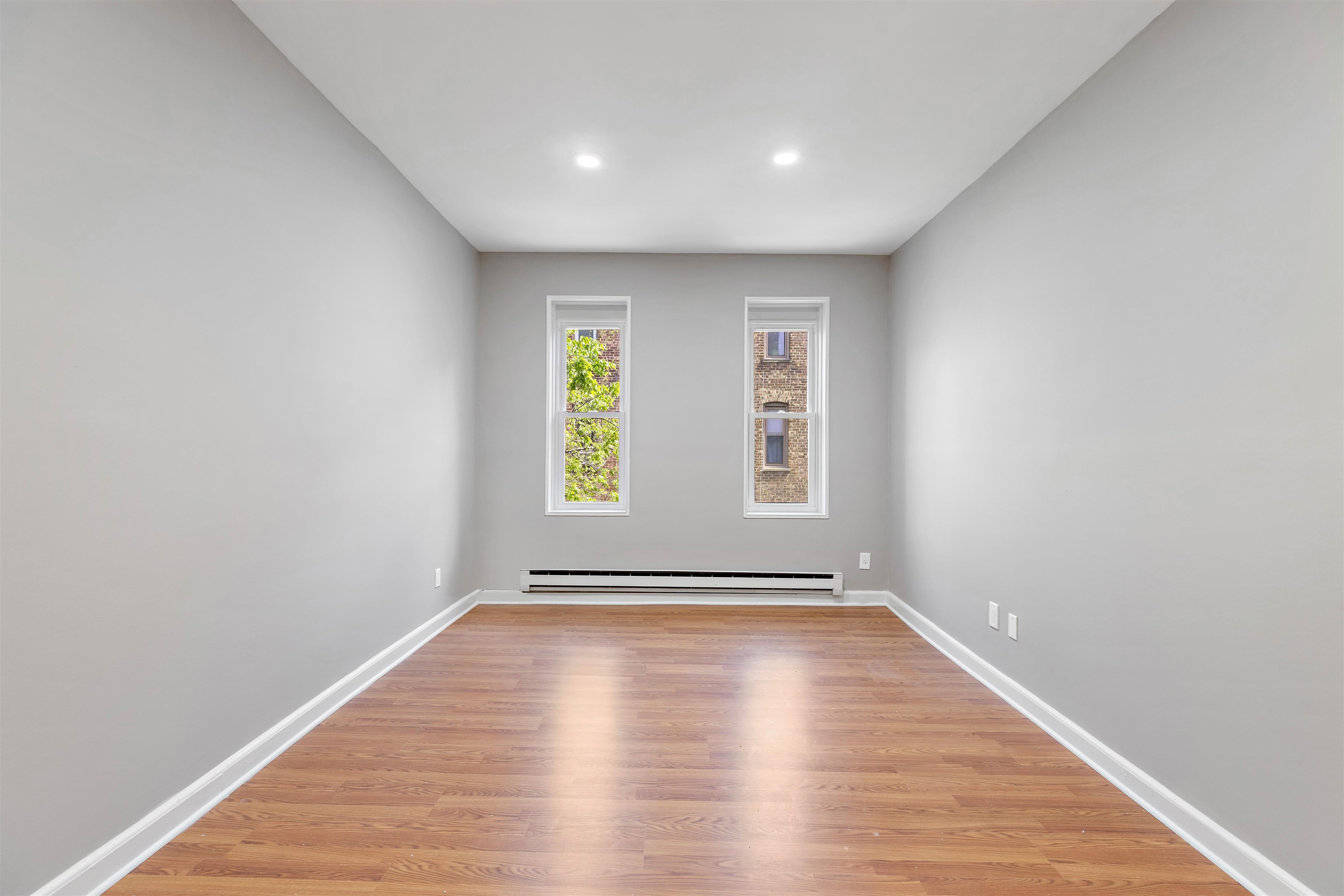 248 CLENDENNY AVE Unit: 4